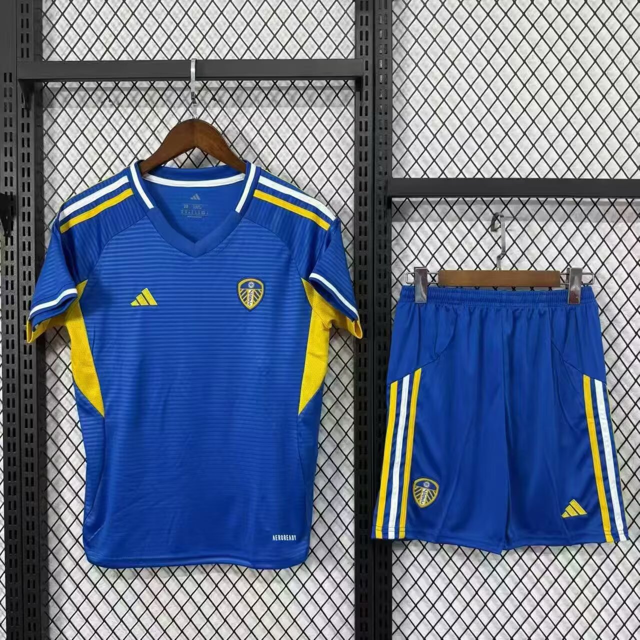 2025/2026 Leeds United Away Football Jersey  Shirt 1:1 Thai Quality Kids Size