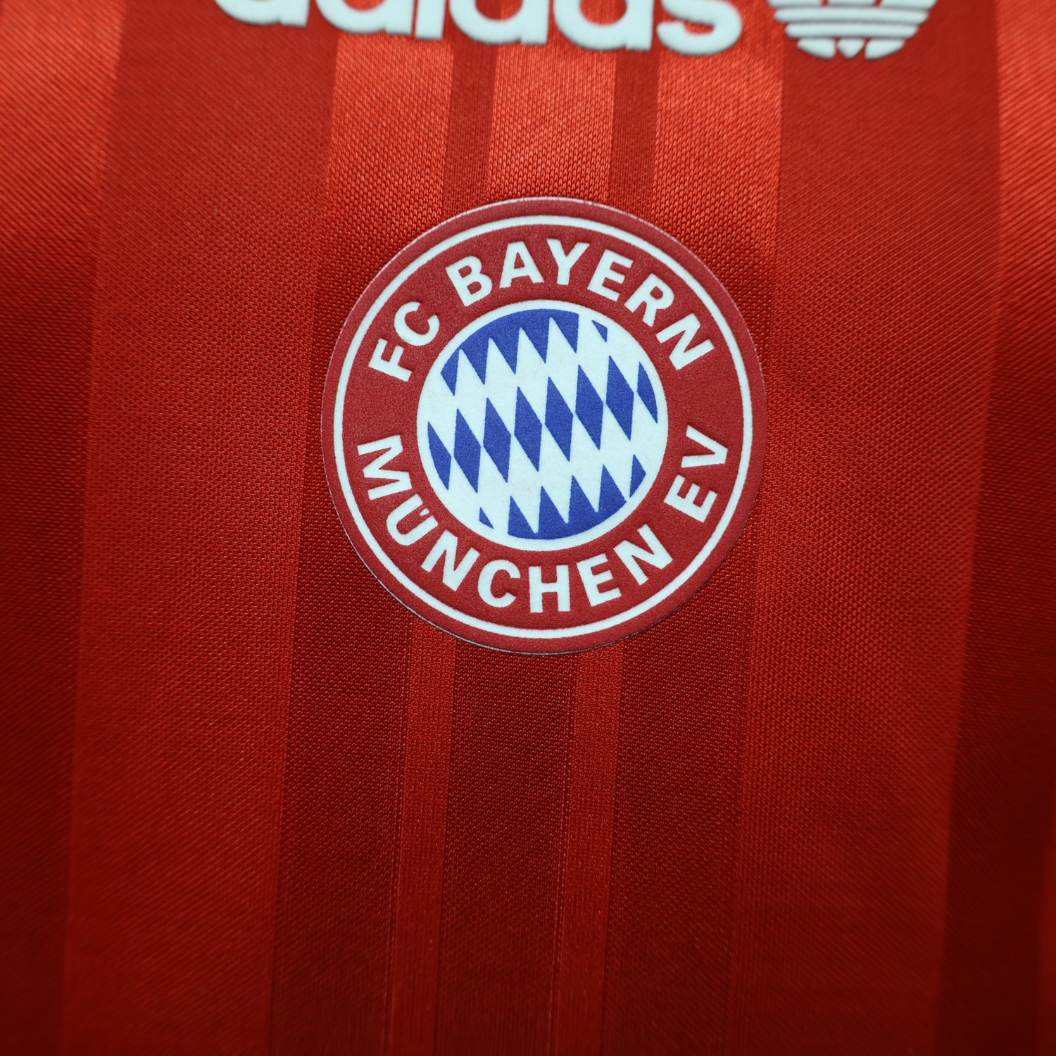 Bayern Munich 26-27 Red Retro Style Casual Jersey - Player Version - UnitedFutballJersey