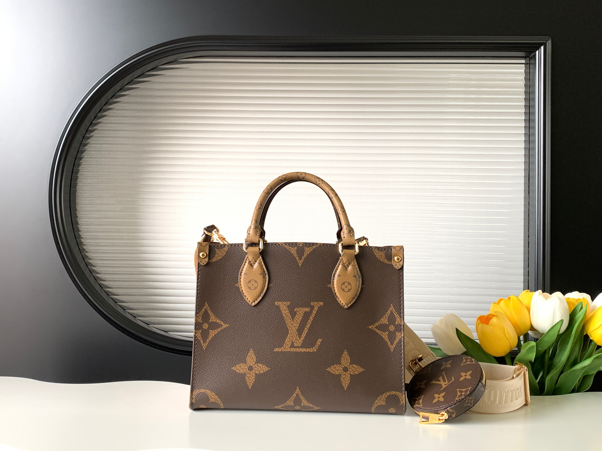 Louis Vuitton LV OnTheGo Tote Bag