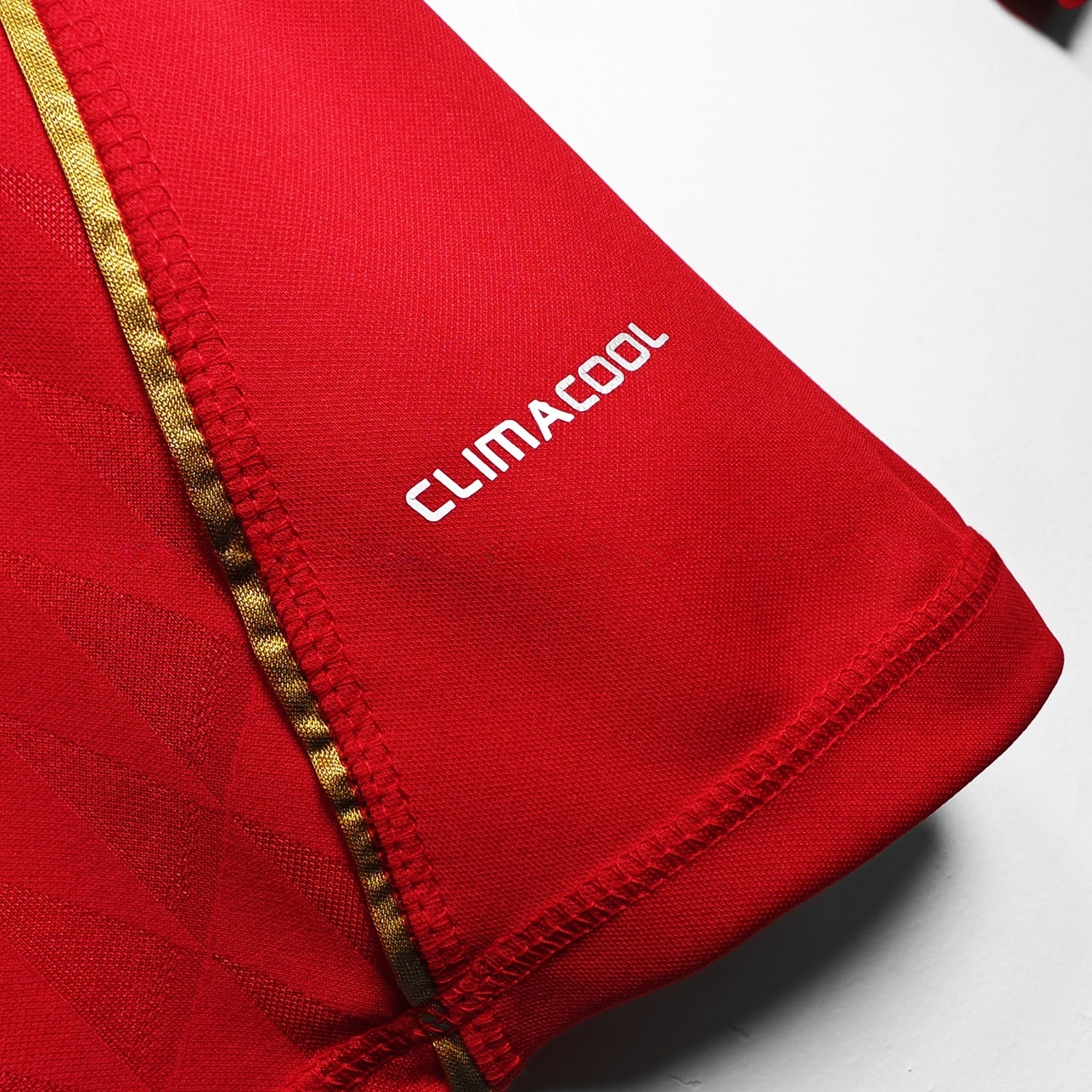 Retro Liver.pool 2010-11 Home Long Sleeves Jersey - UnitedFutballJersey