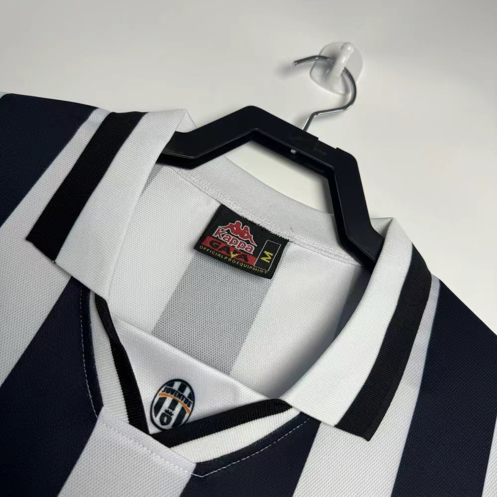 1994/1995 Retro Juventus Home Soccer Jersey 1:1 Thai Quality