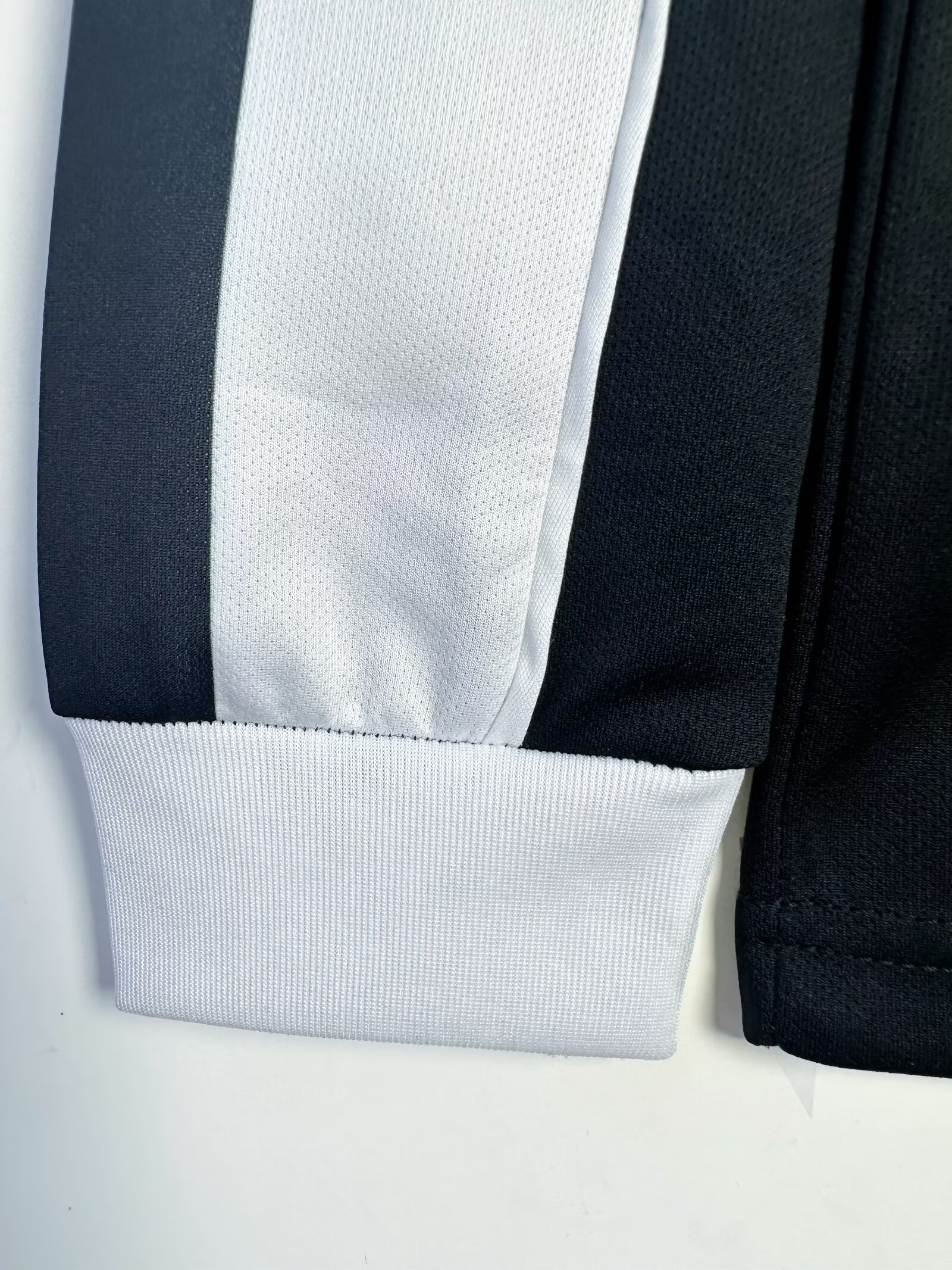 2002/2003 Retro Juventus Long Sleeves Home Soccer Jersey 1:1 Thai Quality