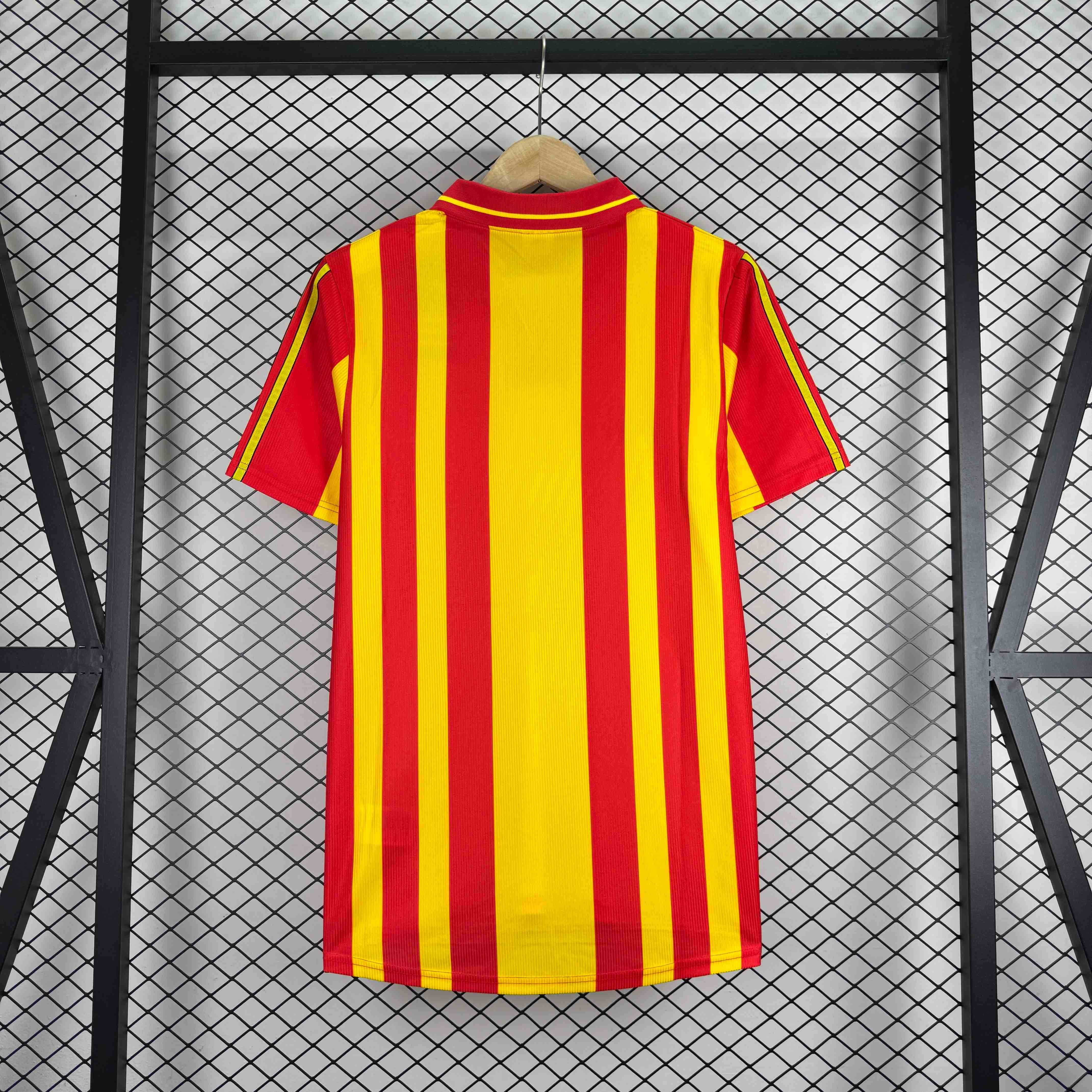 2000/2001 Retro Galatasaray Home Football Shirt 1:1 Thai Quality