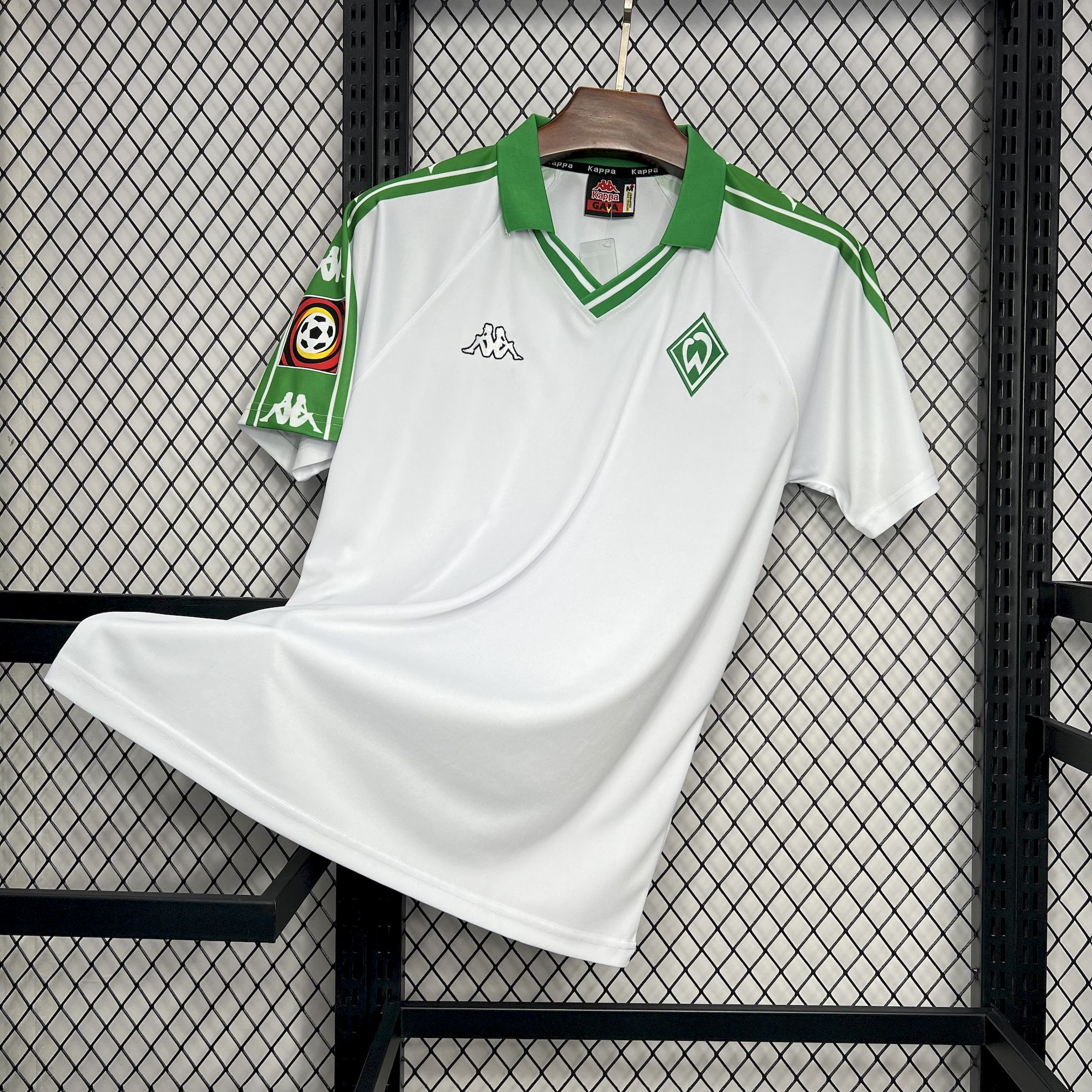 2001/2002 Retro Werder Bremen Home Football Shirt 1:1 Thai Quality