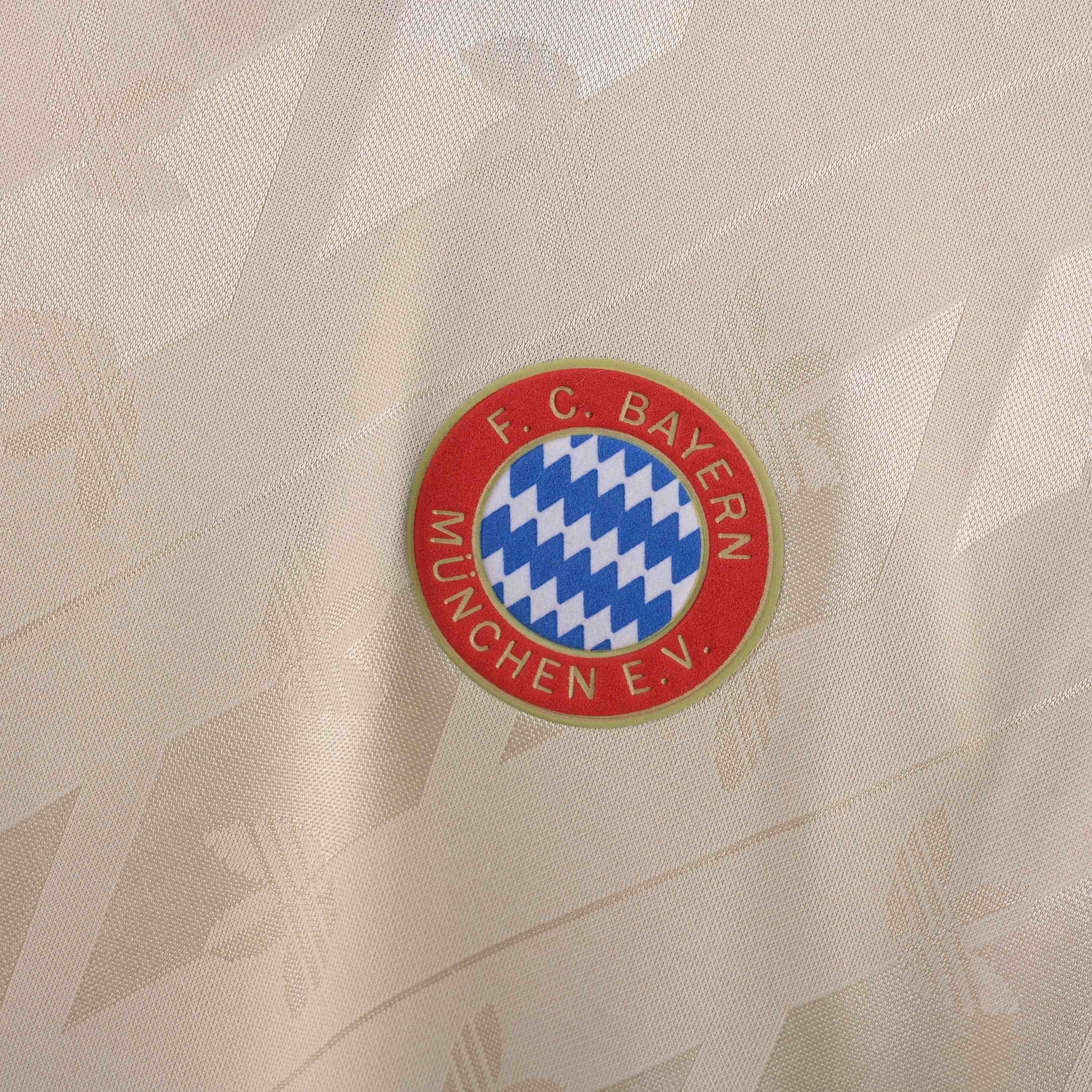 2024/2025 Long Sleeve Bayern Munich Special Edition Apricot Football Jersey 1:1 Thai Quality