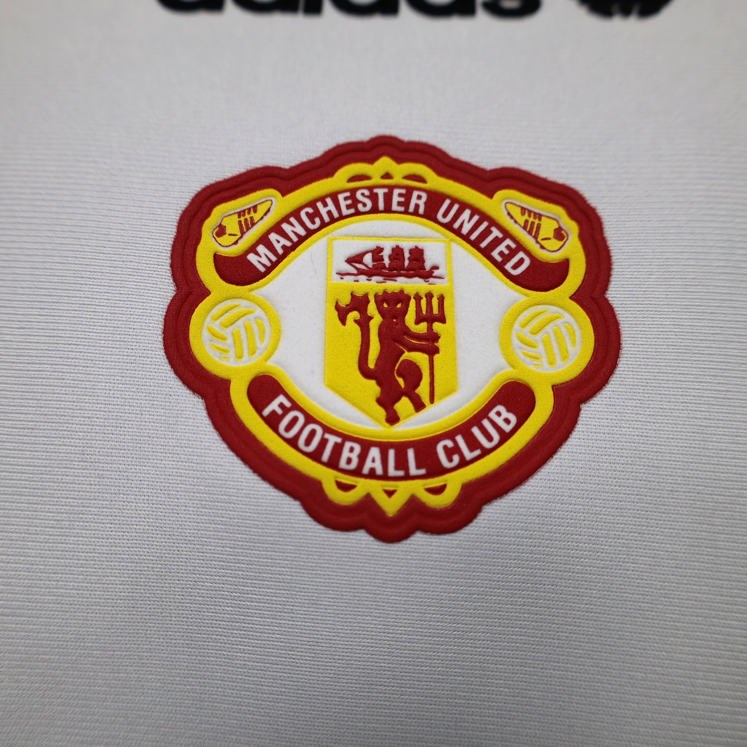 Manchester United 26-27 White Red Retro Style Casual Jersey - Player Version - UnitedFutballJersey
