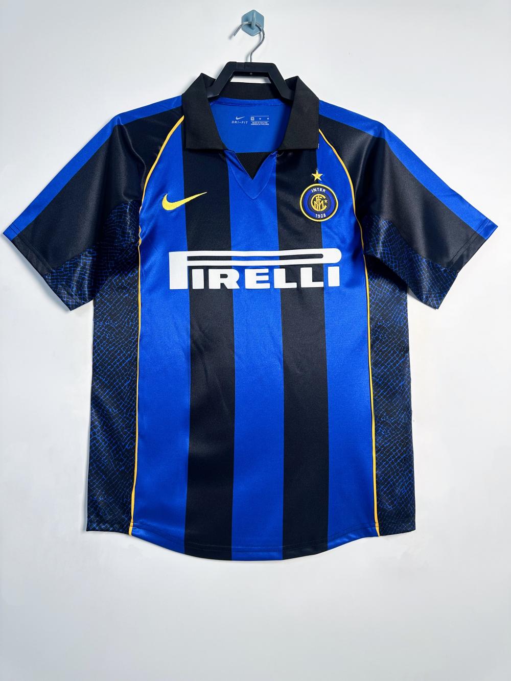 2001/2002 Retro Inter Milan Home Football Jersey 1:1 Thai Quality