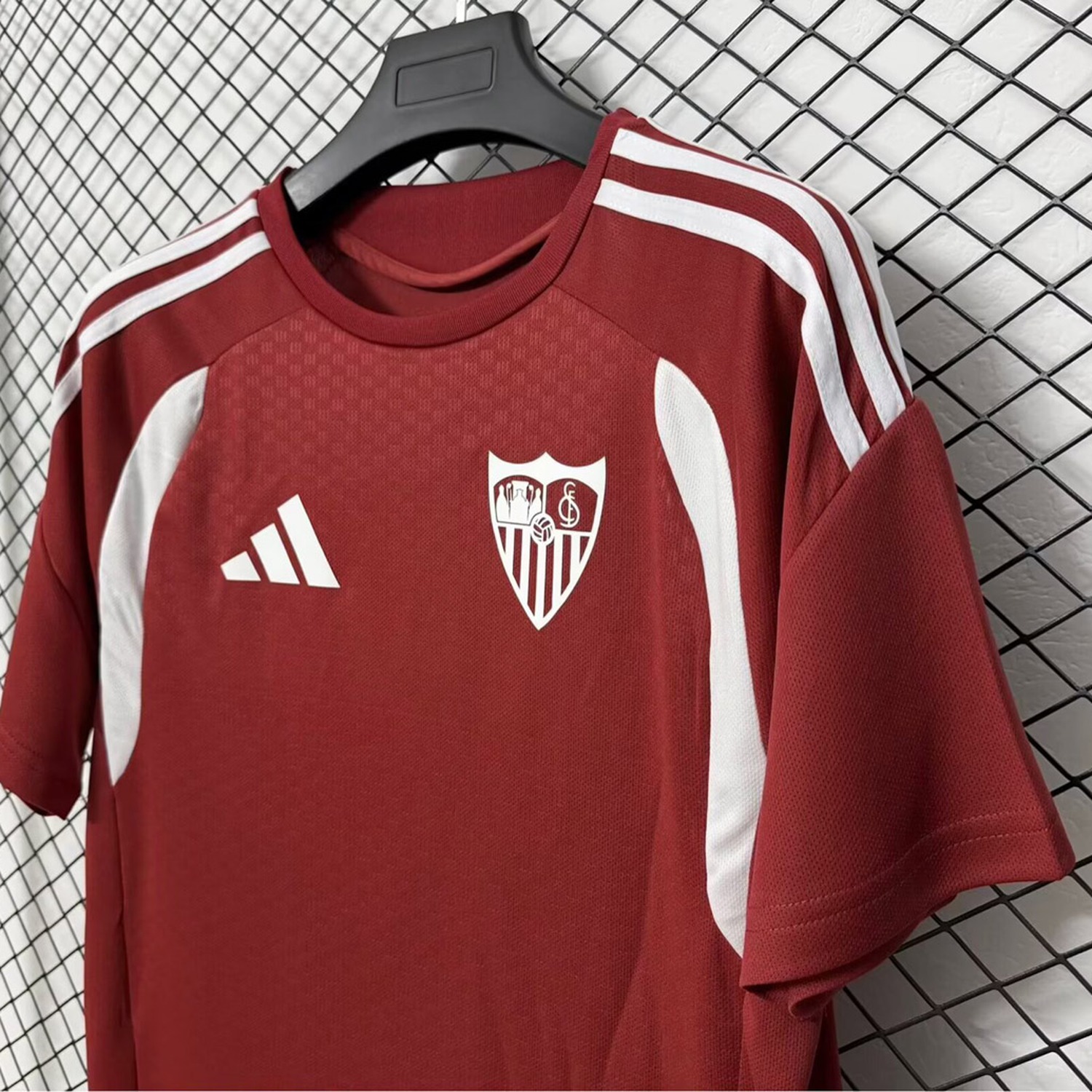 Sevilla 26-27 Red Training Jersey - Fans Version - UnitedFutballJersey