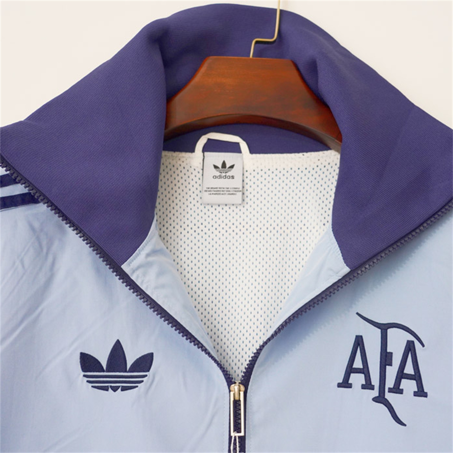 Retro Argentina 24-25 Windbreaker Jacket - Light Blue - UnitedFutballJersey