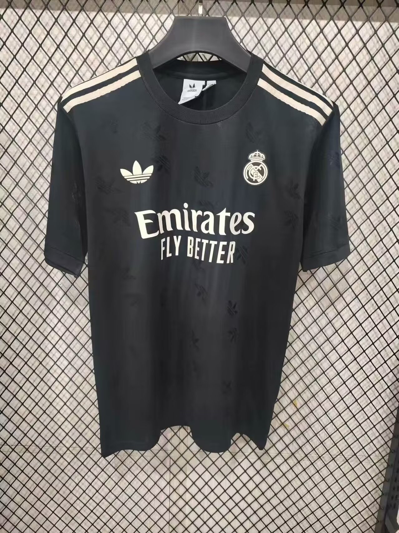 2025/2026 Real Madrid Special Edition 17 Football Shirt 1:1 Thai Quality
