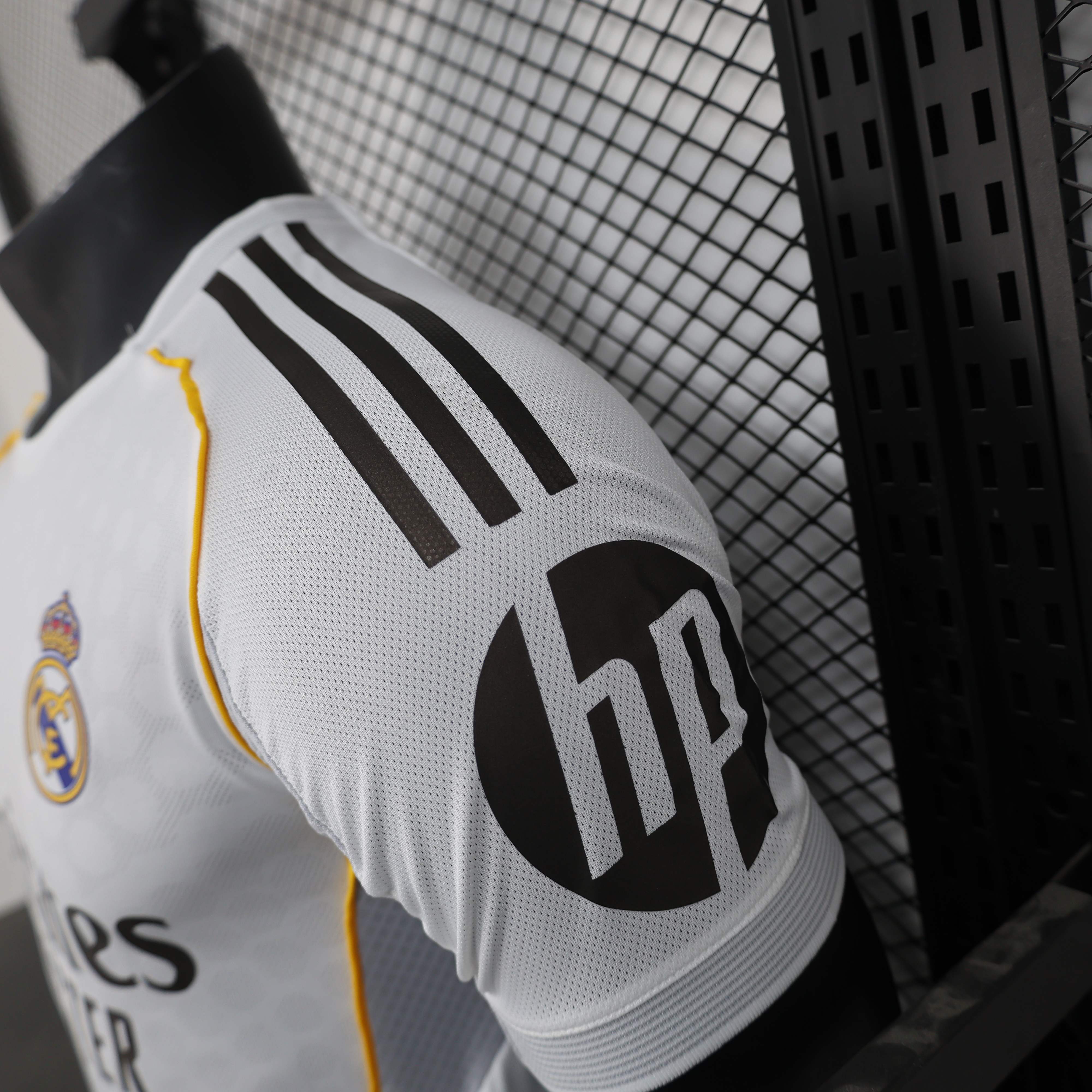 2025/2026 Player Version Real Madrid Home Football Jersey 1:1 Thai quality