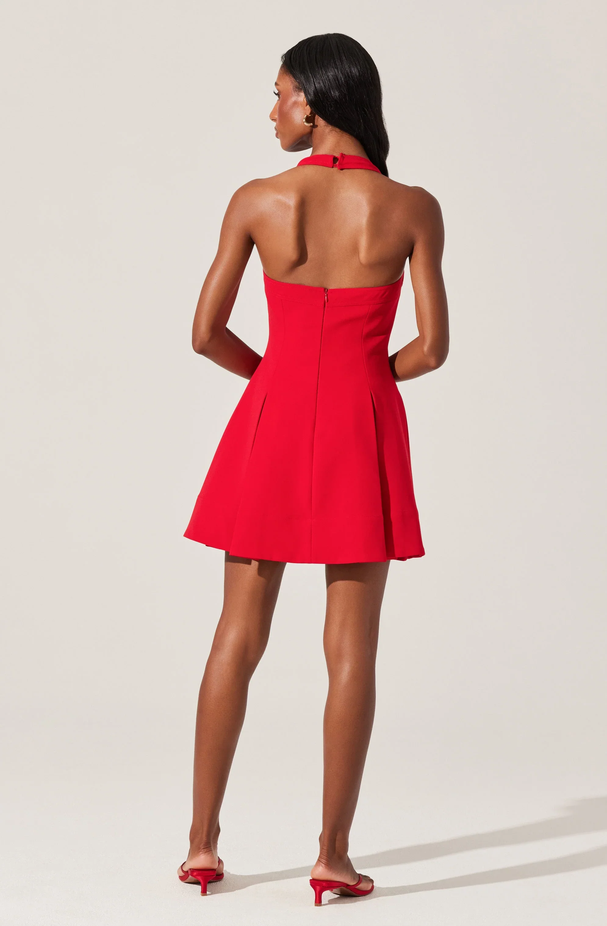 ASTR The Label Lilibeth Halter Neck Mini