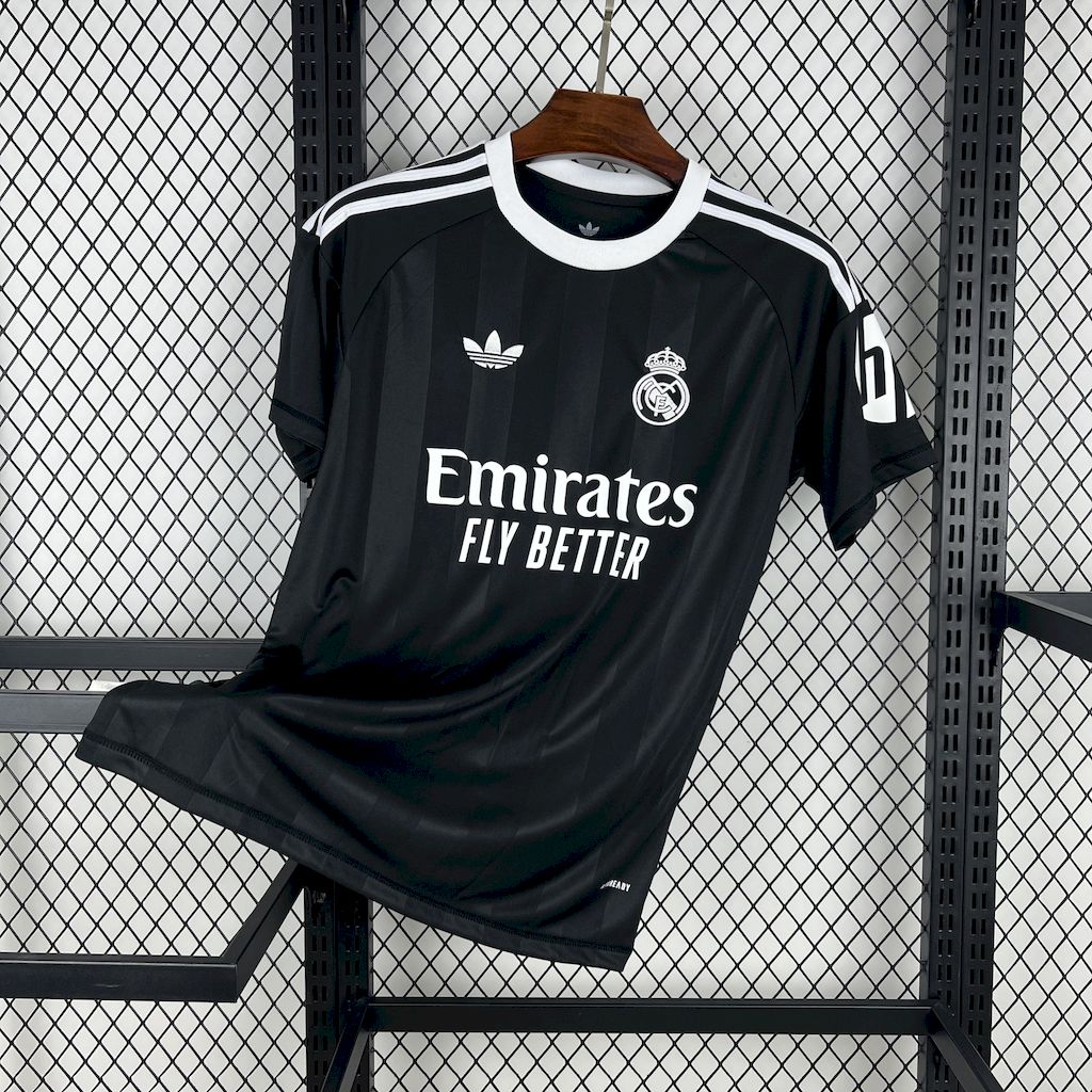 2025/2026 Real Madrid Goalie Football Jersey 1:1 Thai Quality