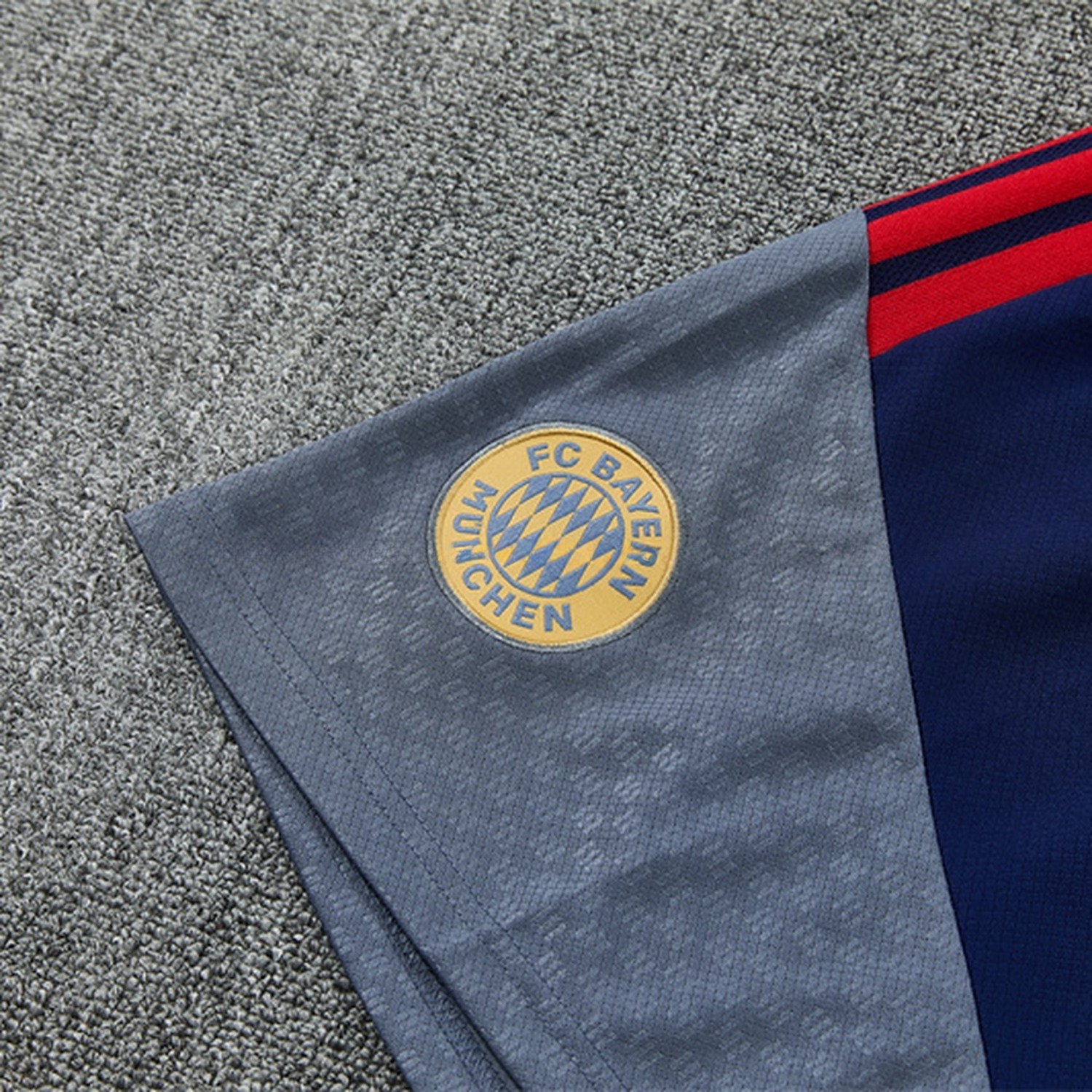 Bayern Munich 26-27 Kids Short-Sleeve Training Set - Grey Top & Deep Blue Shorts - UnitedFutballJersey