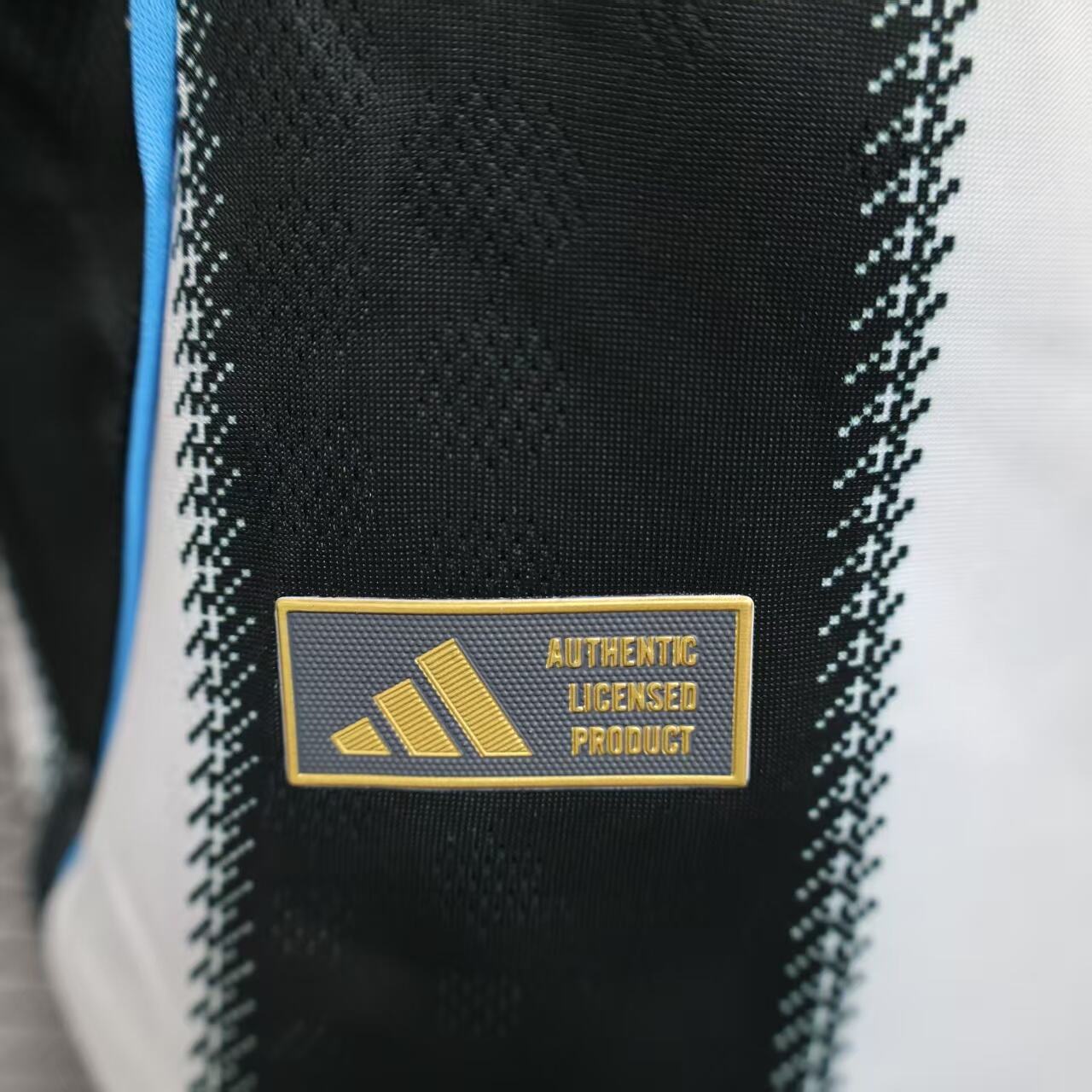2025/2026 Player Version Newcastle United Home Football Jersey 1:1 Thai Quality