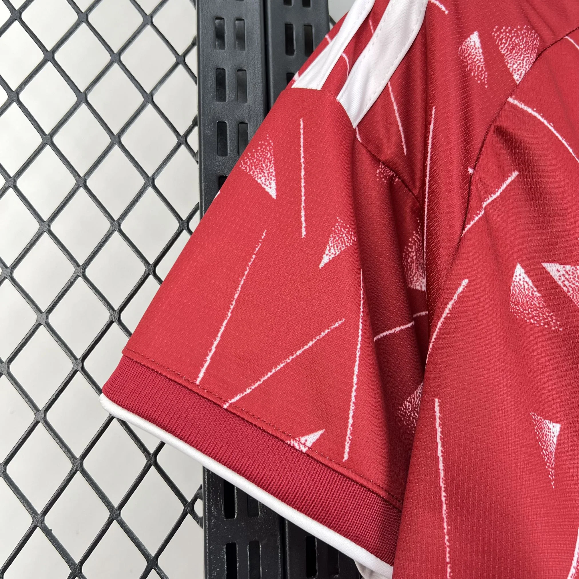 Liverpool 26/27 Home Kit