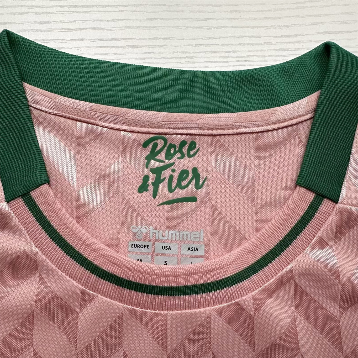 AS Saint-Etienne 25-26 Pink October Goalkeeper Jersey - Fans Version - UnitedFutballJersey