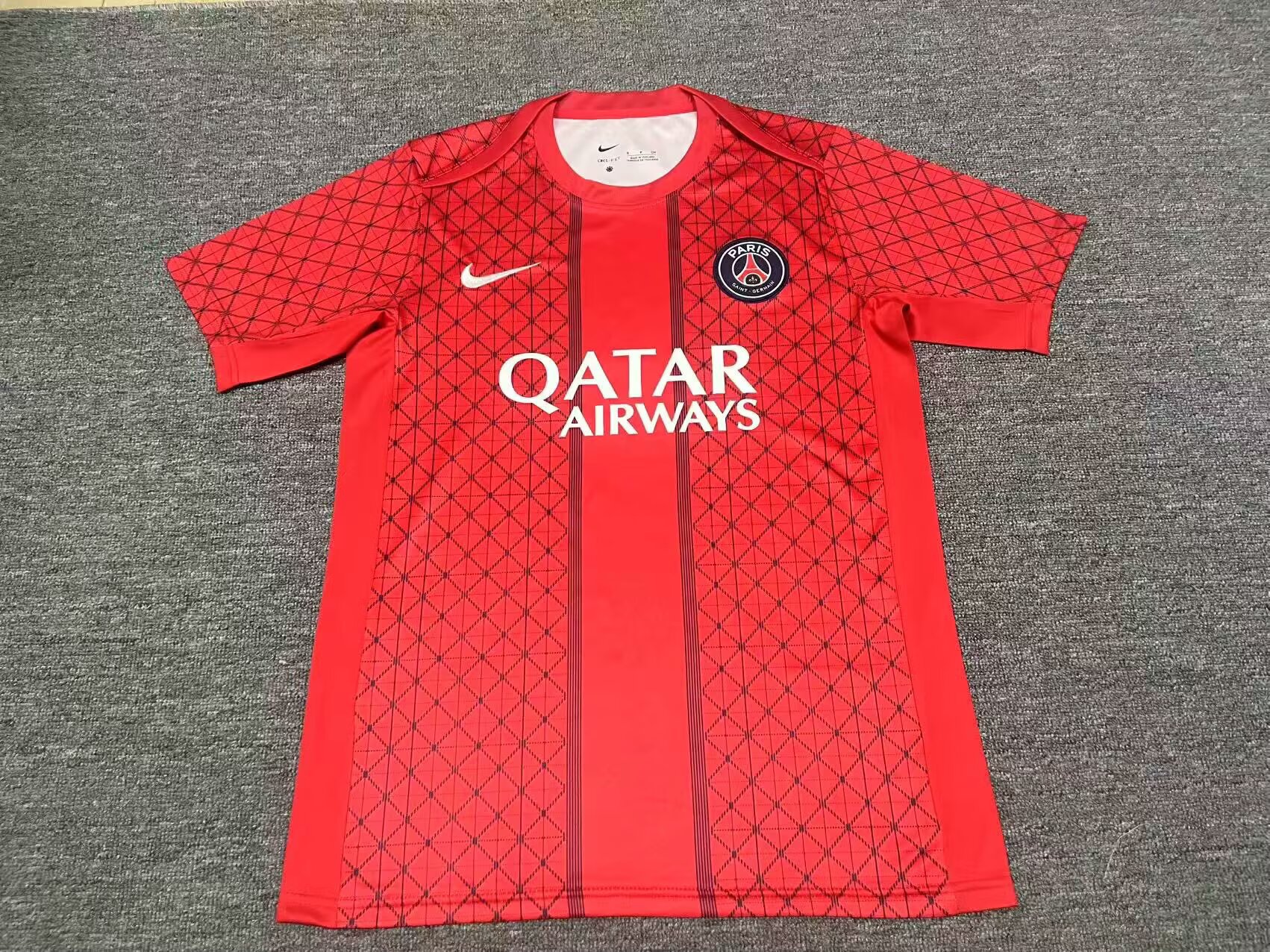 2025/2026 Psg Paris Saint-Germain Training clothes Red Football Jersey 1:1 Thai quality