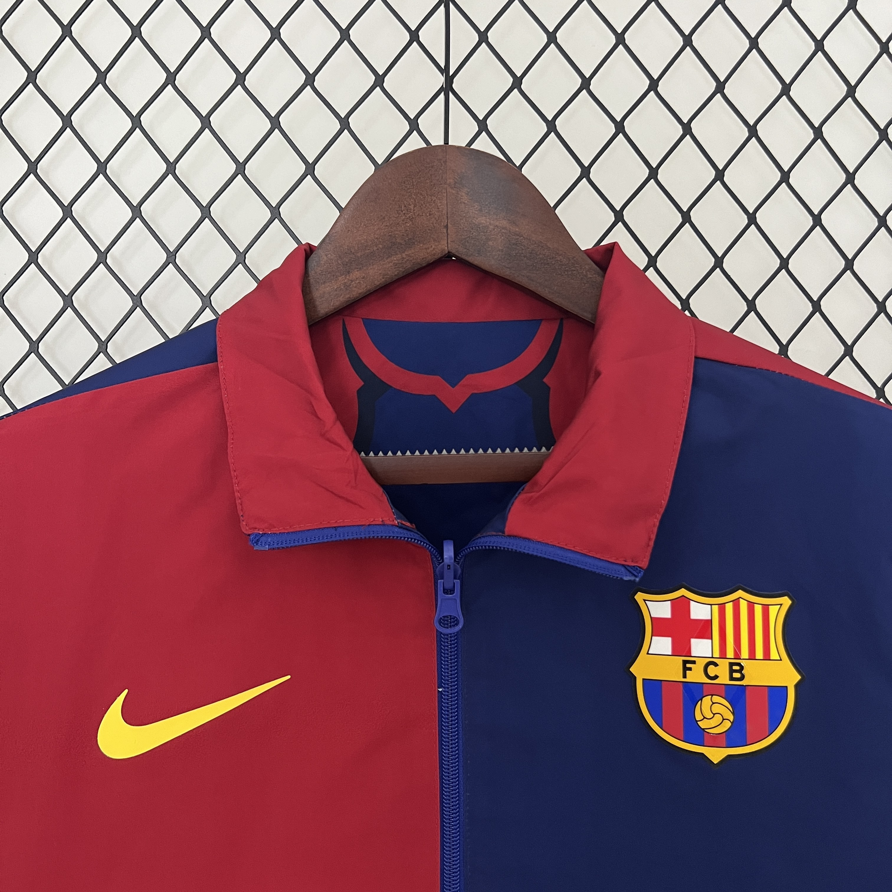 2025/2026 Barcelona Reversible Windbreaker Soccer Jersey 1:1 Thai Quality 06