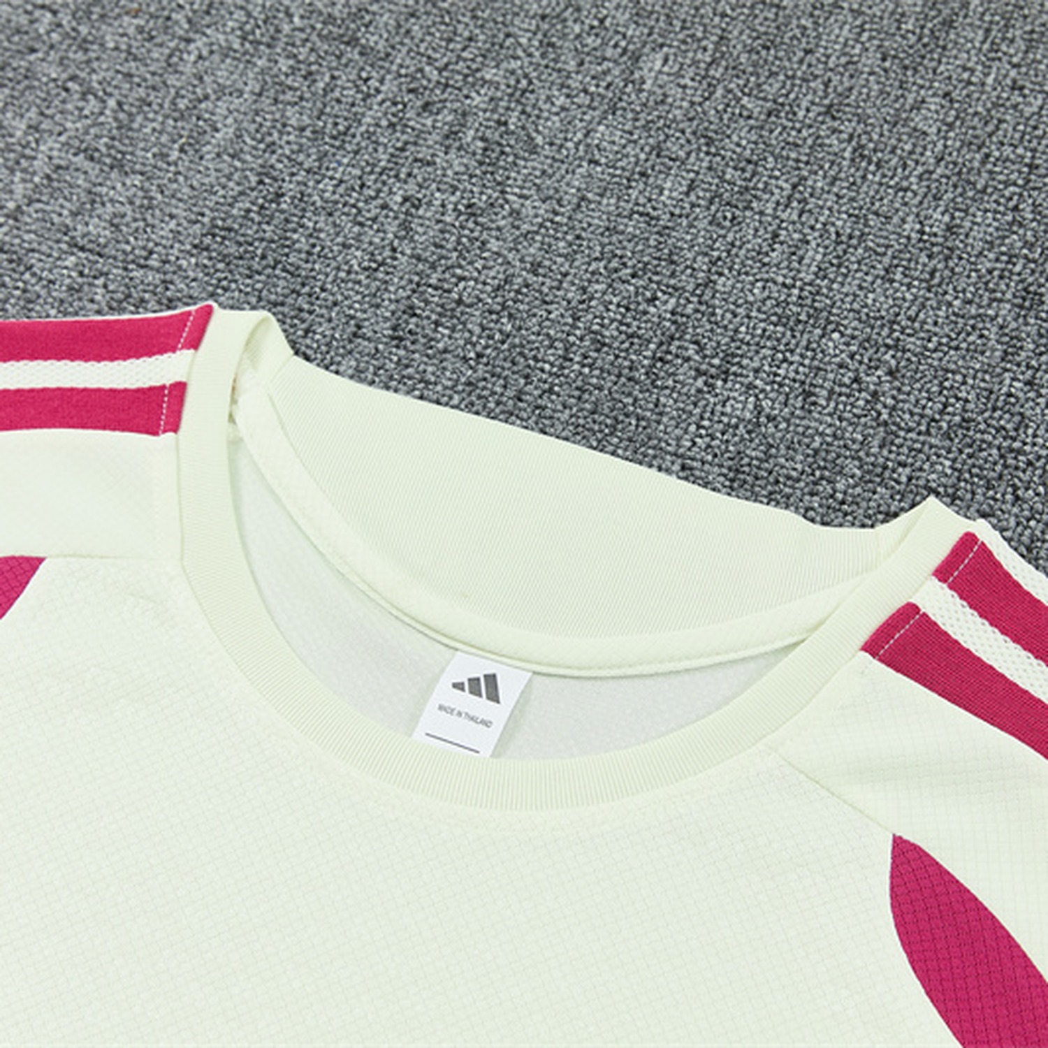 Real Madrid 26-27 Kids Short-Sleeve Training Set - Cream Top & Rose Red Shorts - UnitedFutballJersey