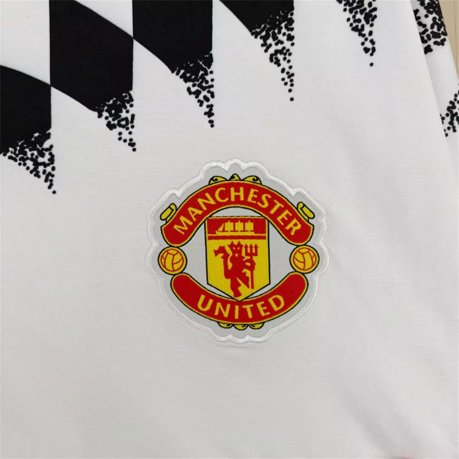 Manchester United 26-27 Track Windbreaker Jacket - White - UnitedFutballJersey