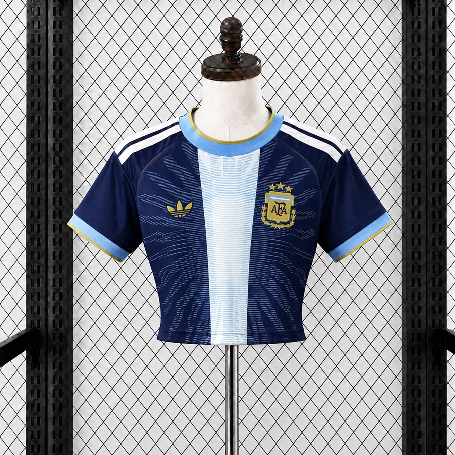 Women's Argentina 2026 Messi Tribute Navy Blue Pre-Match Training Cropped Jersey - Fans Version - UnitedFutballJersey