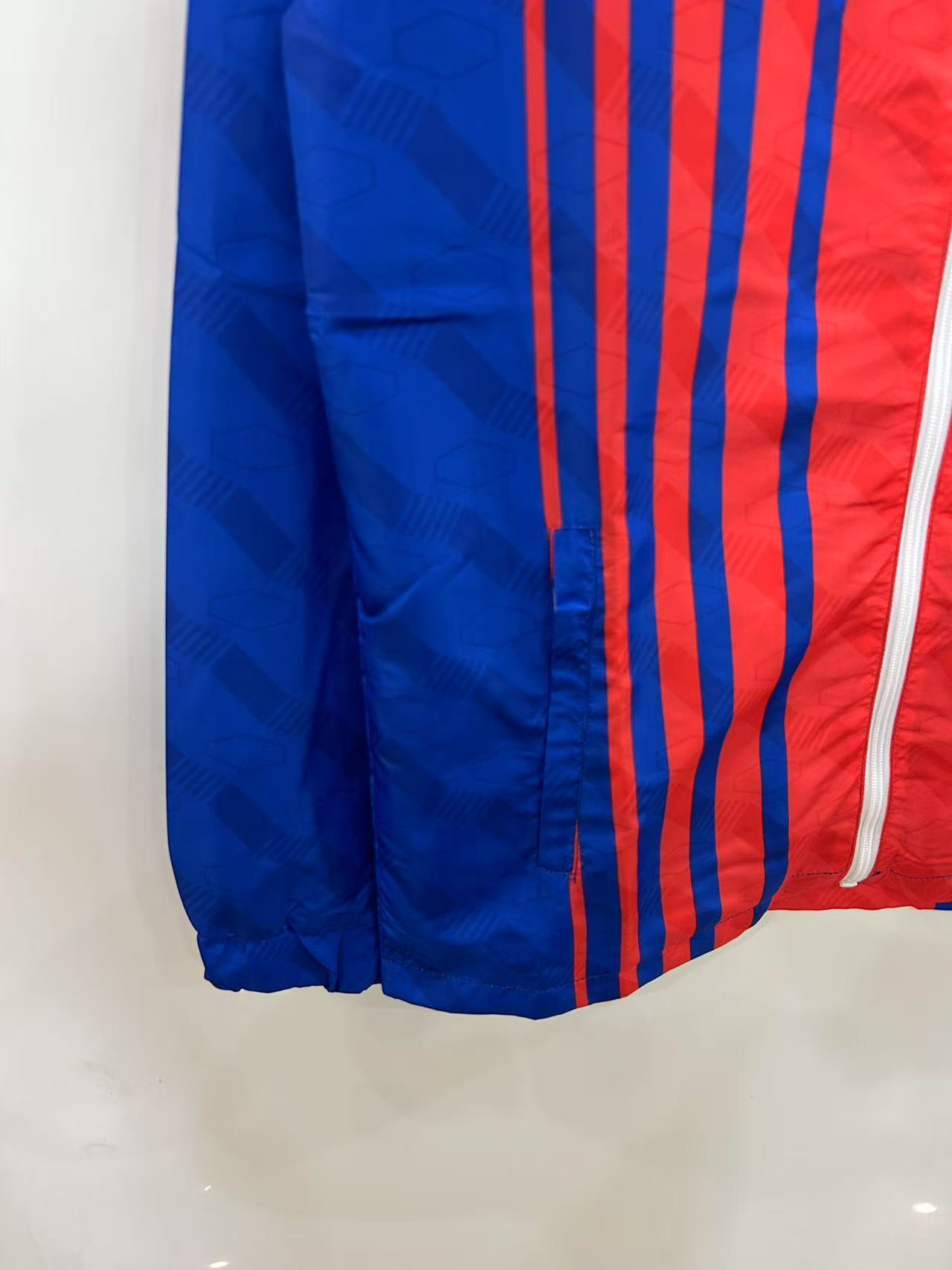 2025/2026 Barcelona Windbreaker Jersey 1:1 Thai Quality 02