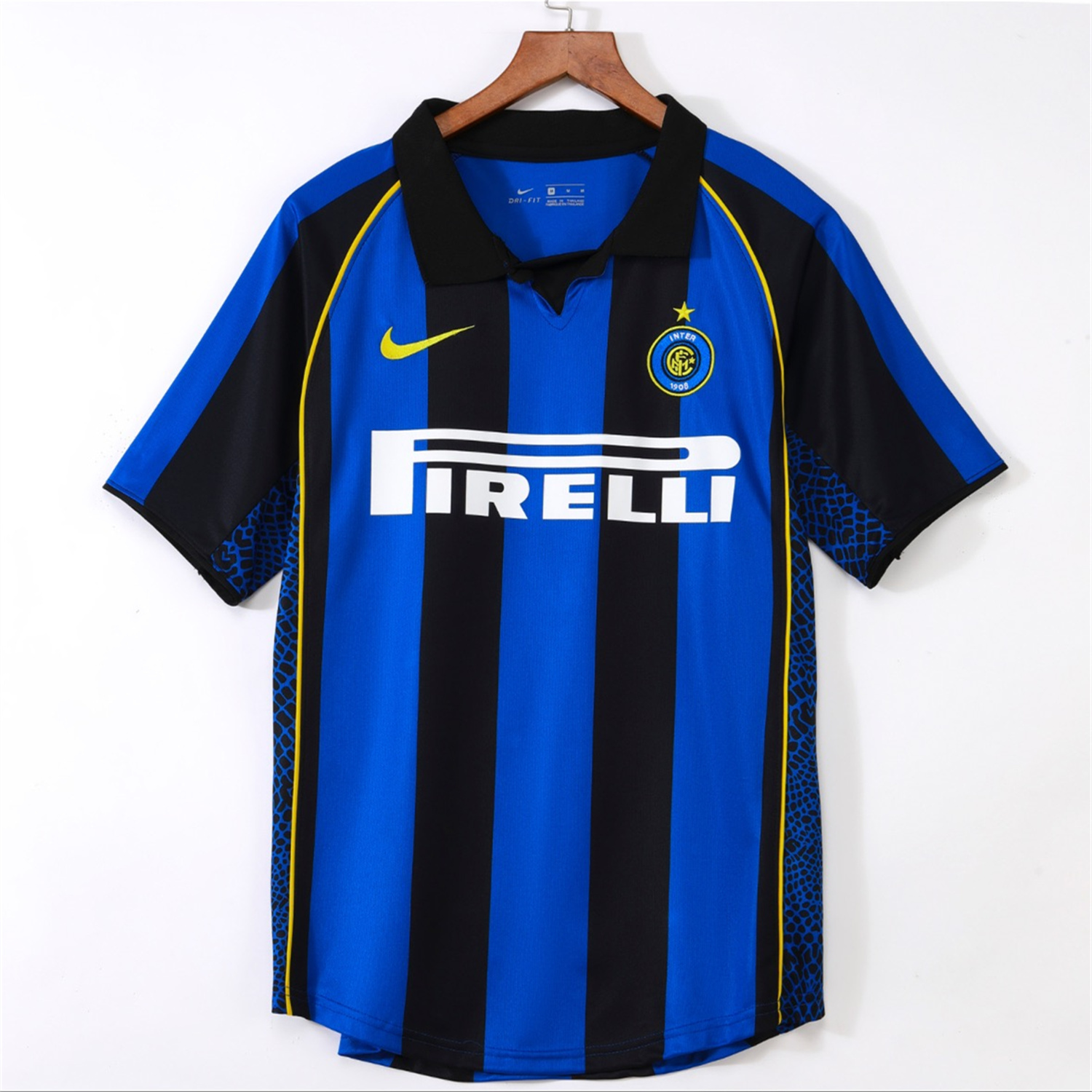 Retro Inter Milan 2001-02 Home Jersey - UnitedFutballJersey
