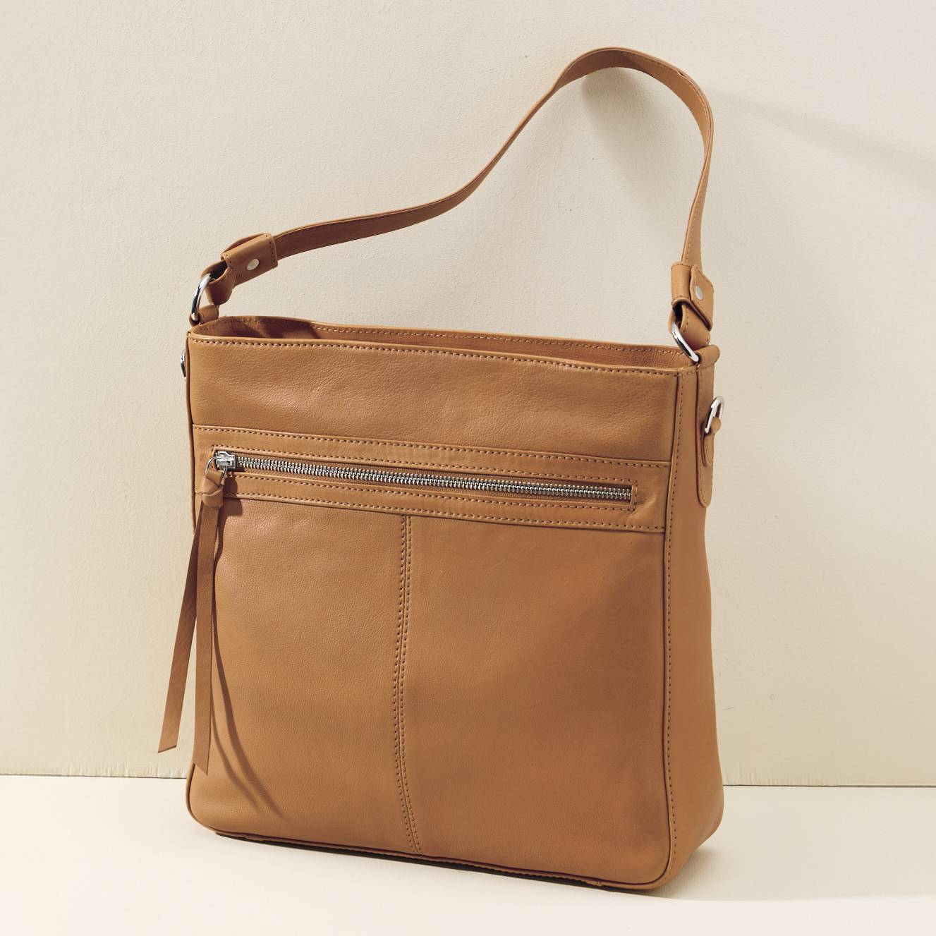 Rich Leather Handbag, Zip Top, Back Zip Pocket, Interior Pockets - Northstyle Catalog