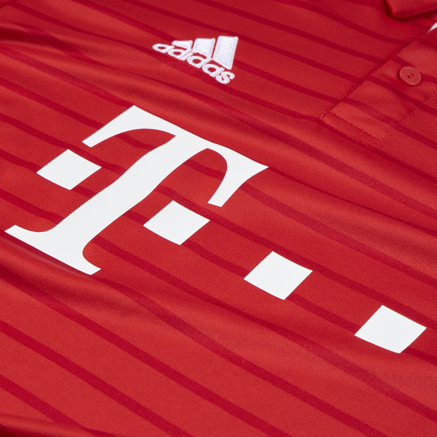 Retro Bayern Munich 2016-17 Home Jersey - UnitedFutballJersey
