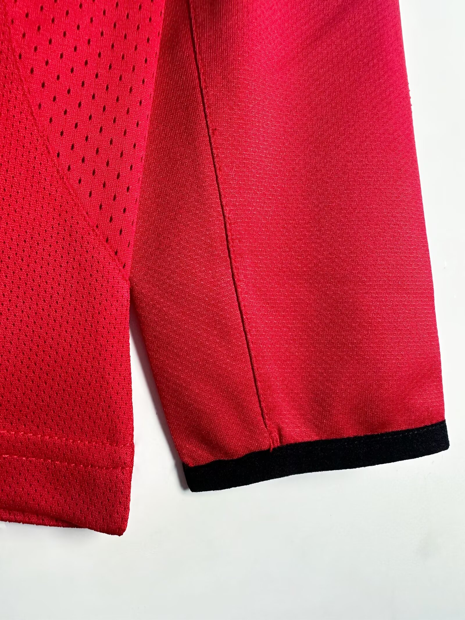 2005/2006 Retro Manchester United Long Sleeves Home Football Shirt 1:1 Thai Quality