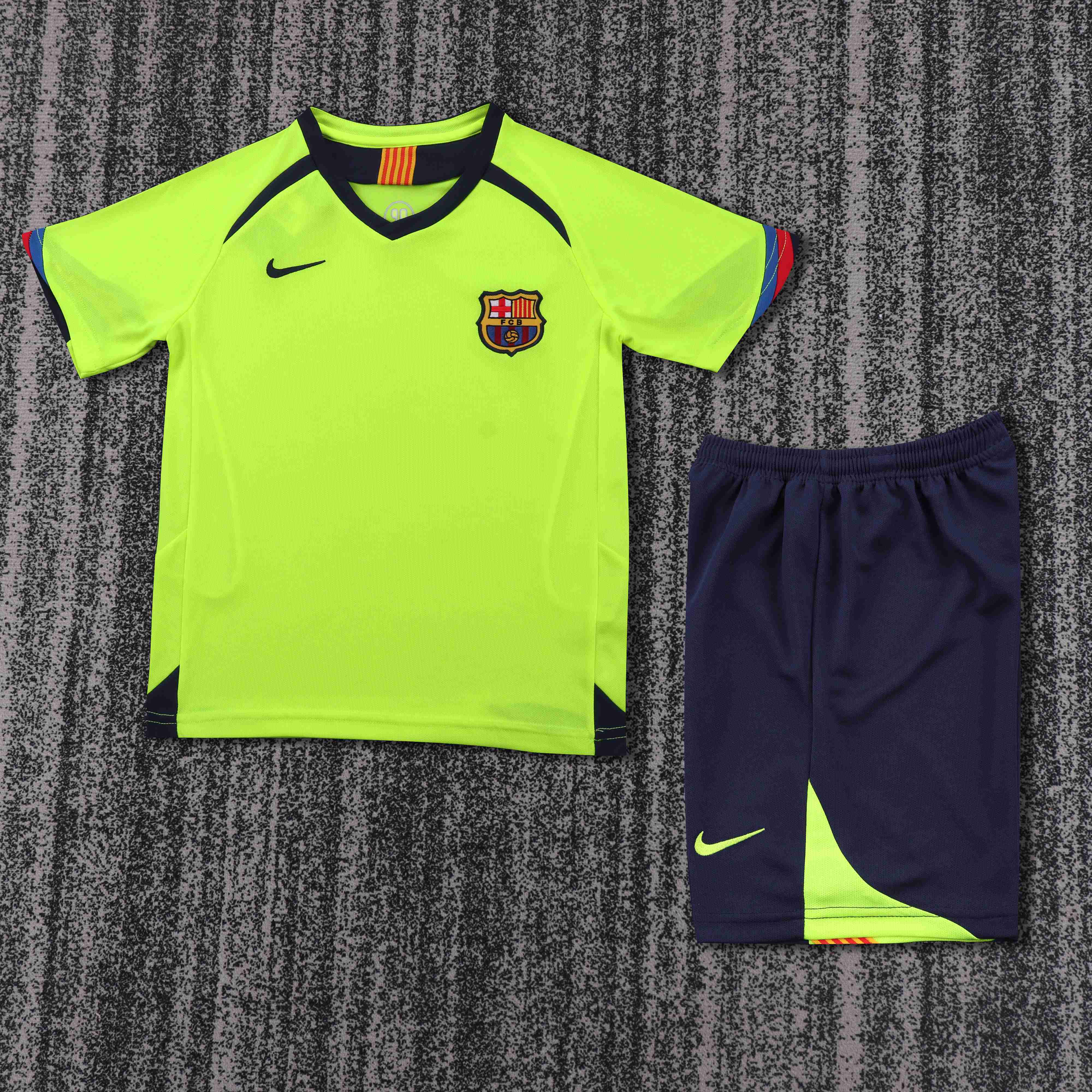 2005-2006 Retro Barcelona Away Football Shirt 1:1 Thai Quality Kids Size