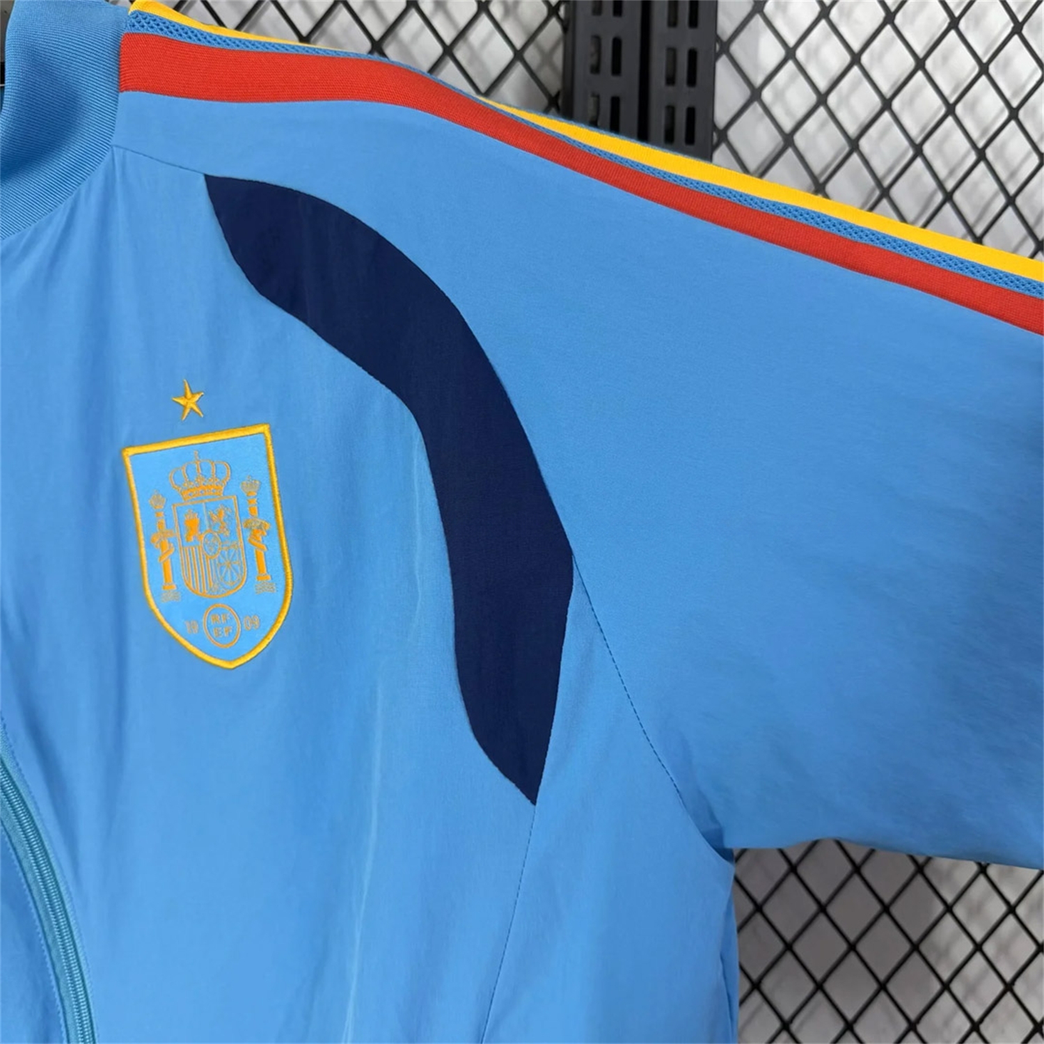 Spain 2026 Solid Travel Windbreaker - Light Blue - UnitedFutballJersey