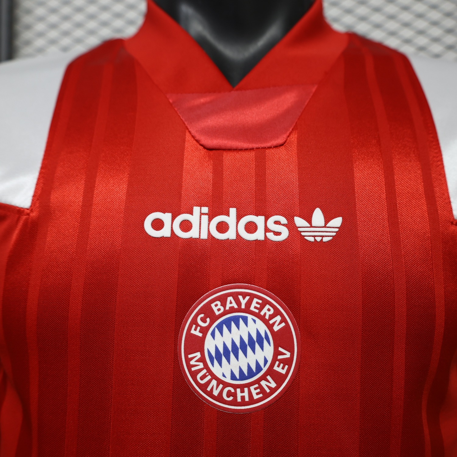 Bayern Munich 26-27 Red Retro Style Casual Jersey - Player Version - UnitedFutballJersey