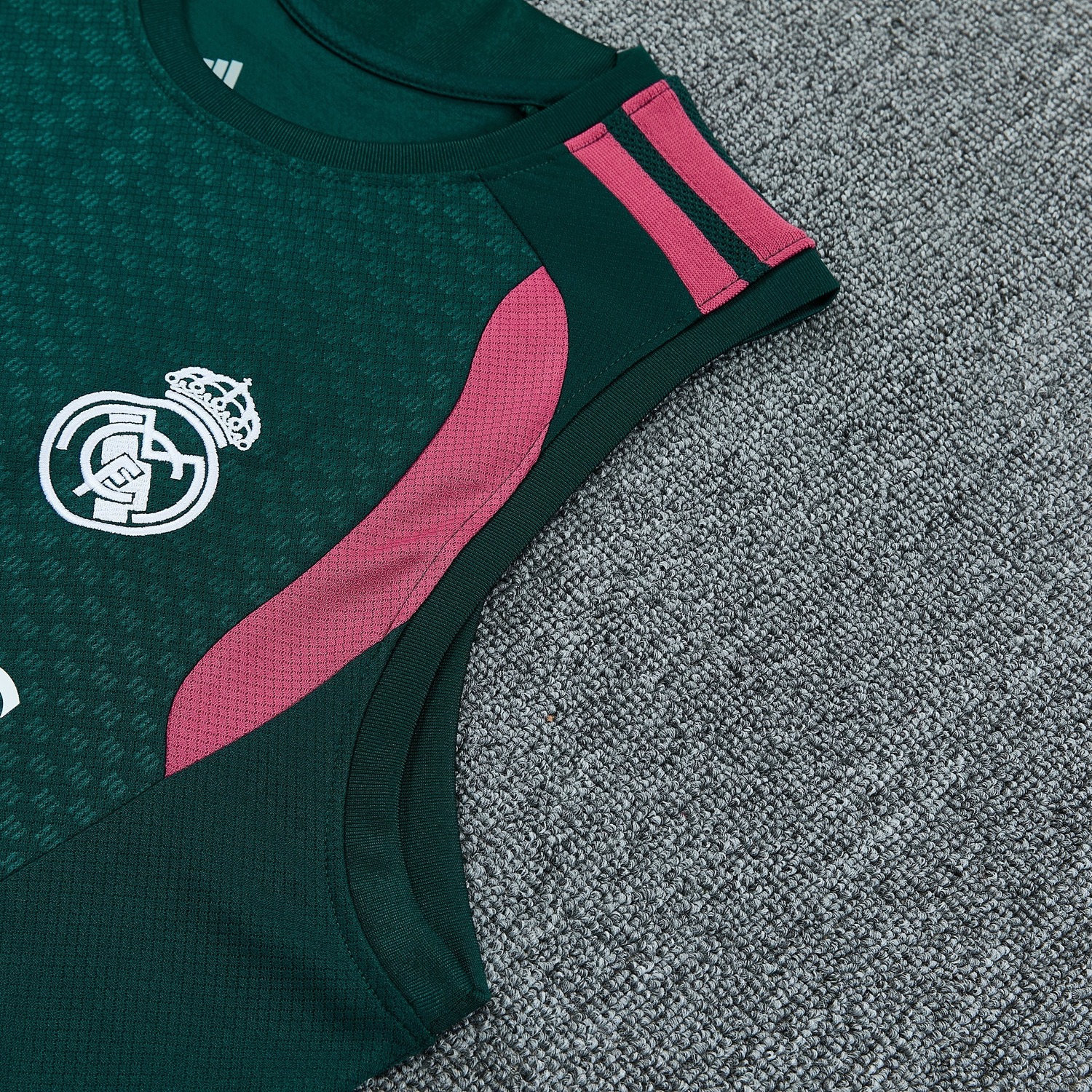 Real Madrid 26-27 Vest Training Set - Dark Green Vest and Shorts - UnitedFutballJersey
