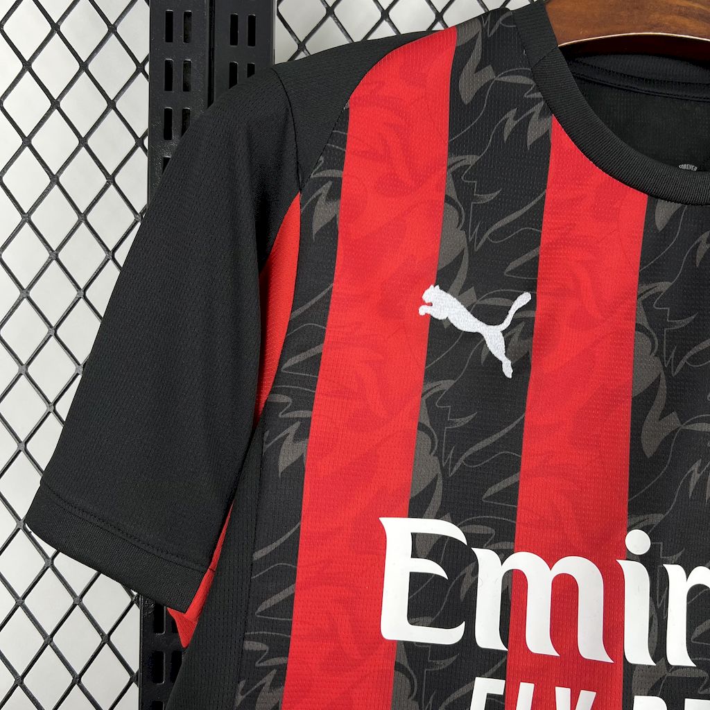 2025/2026 AC Milan Home Football Jersey 1:1 Thai Quality