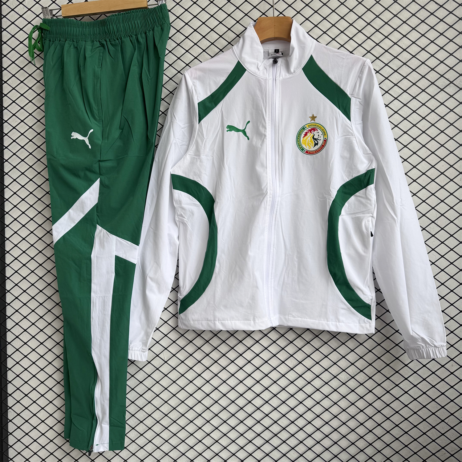 Senegal 2026 Windbreaker Training Set - White Top and Green Pants - UnitedFutballJersey
