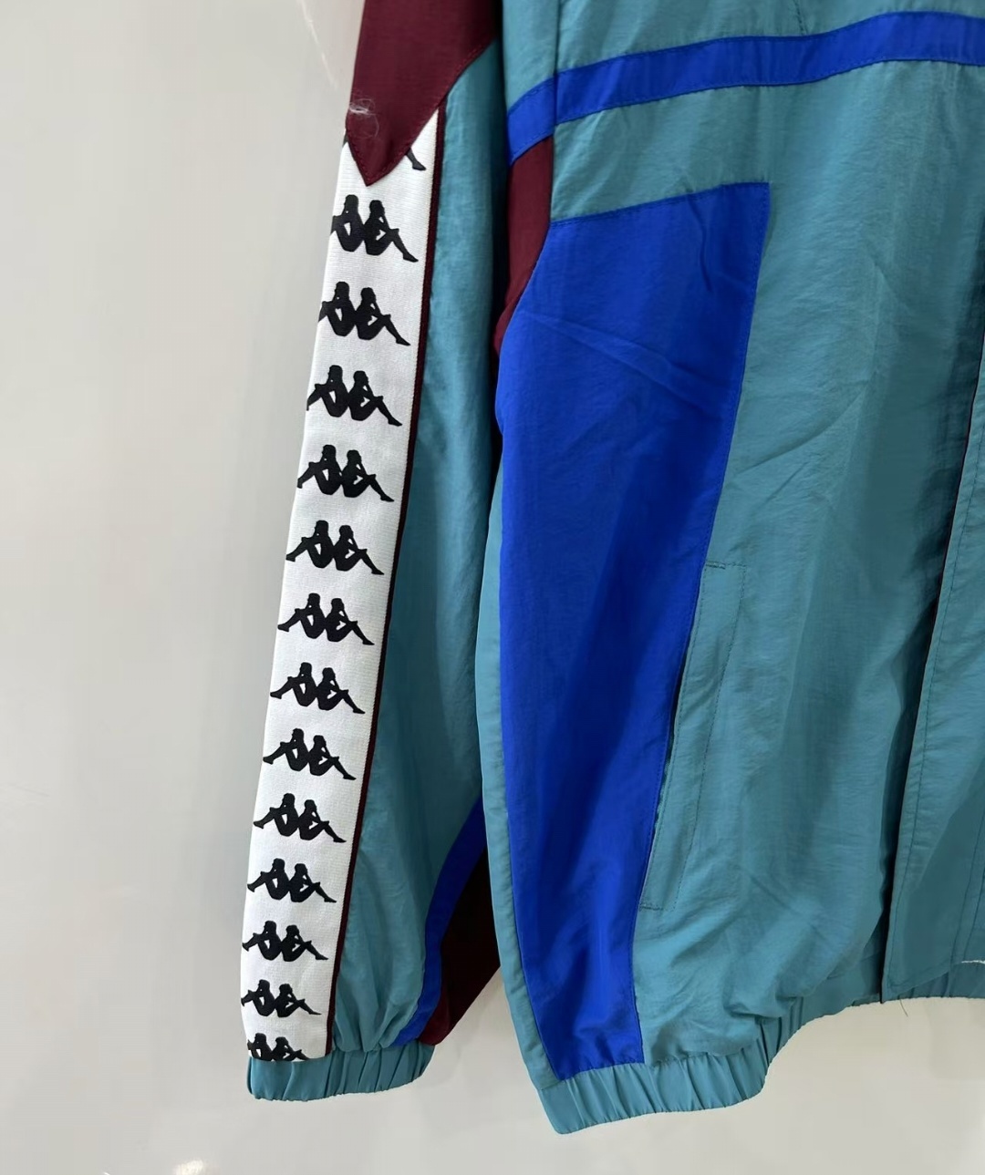 1992/1995 Retro Barcelona Windbreaker Green Jersey 1:1 Thai Quality