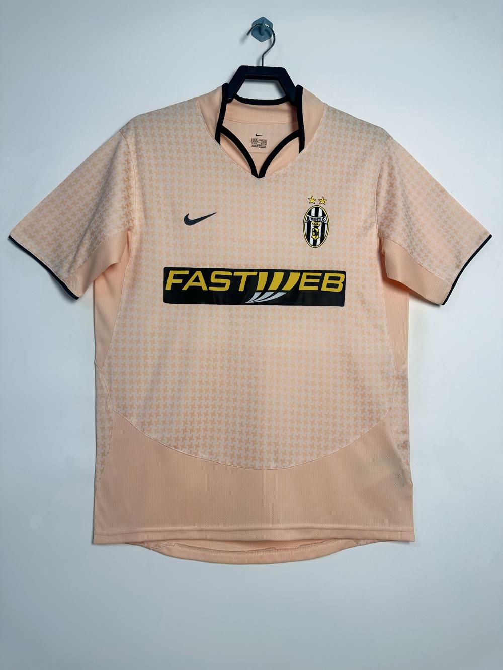 2003-2004 Retro Juventus Away Soccer Jersey 1:1 Thai Quality