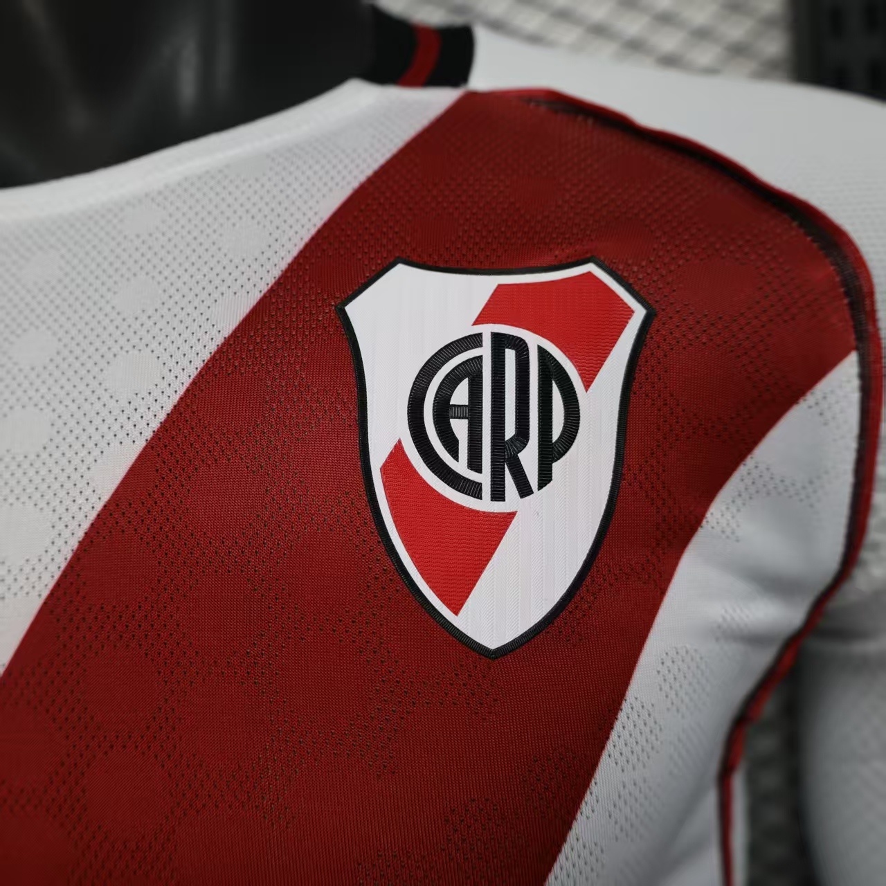 2025/2026 Long Sleeve Player Version River Plate Home Football Jersey 1:1 Thai Quality