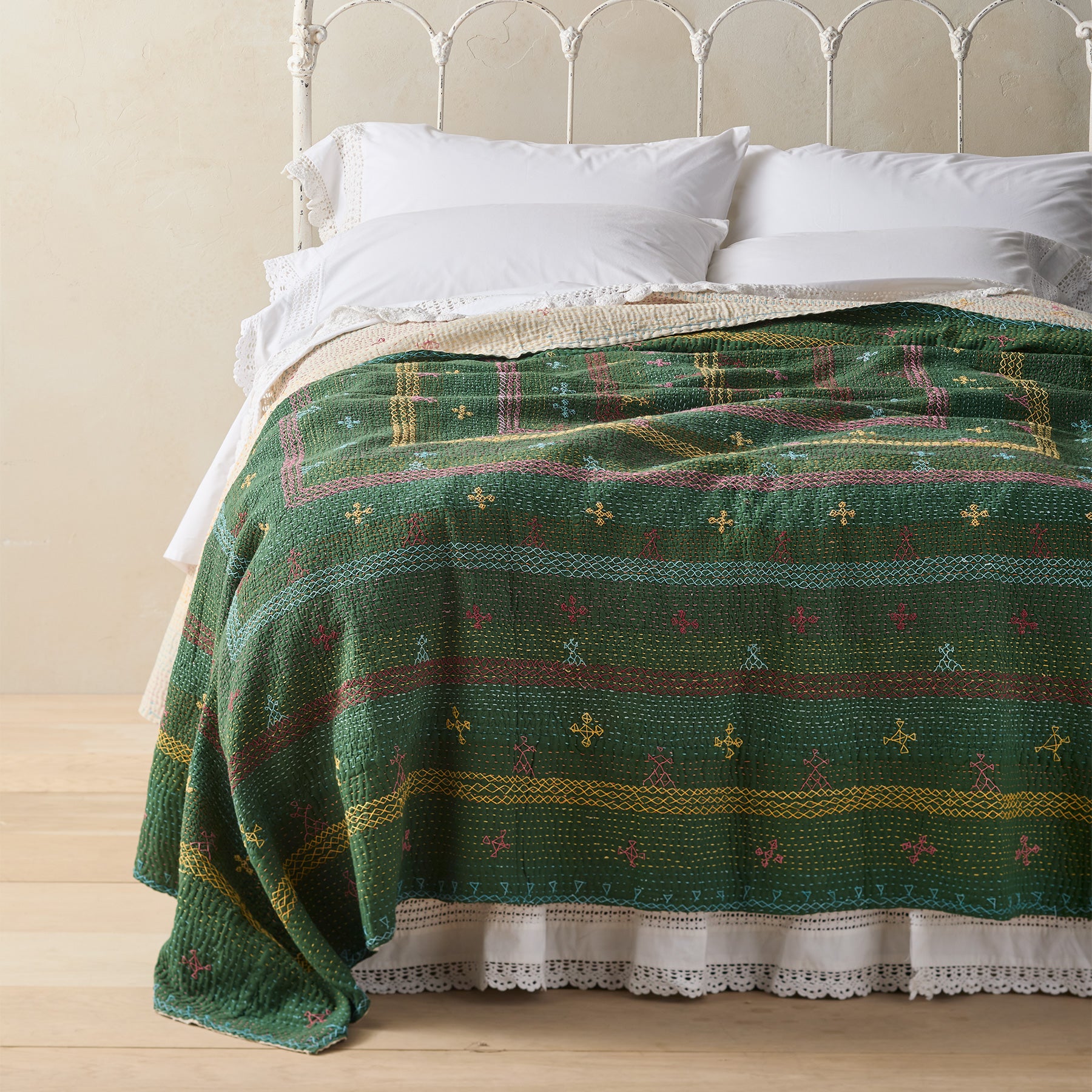 Dulcina Lightweight Quilt - Blair Catalog