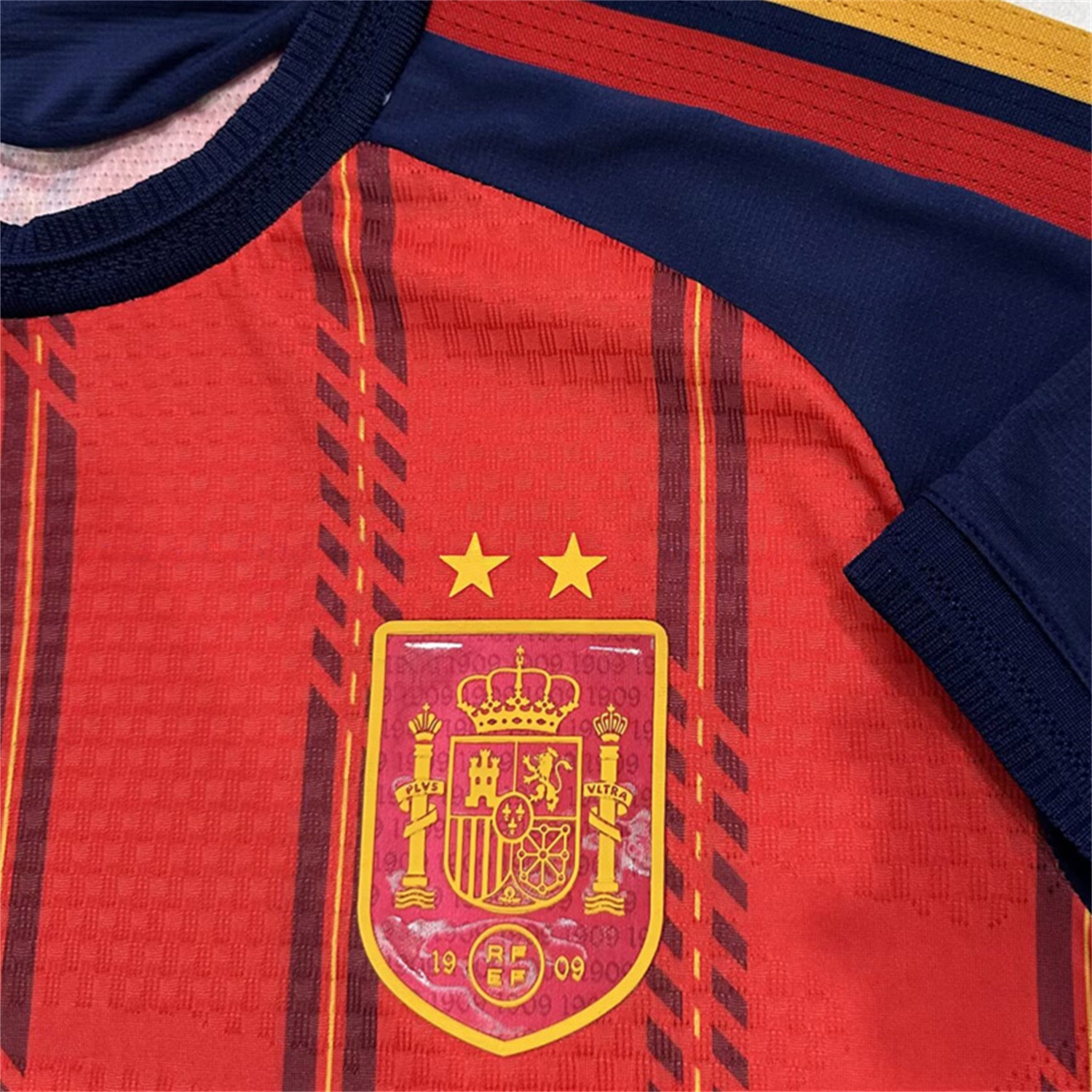 【Two-Crown Star】Spain 2026 Home Long Sleeves Jersey - Player Version - UnitedFutballJersey