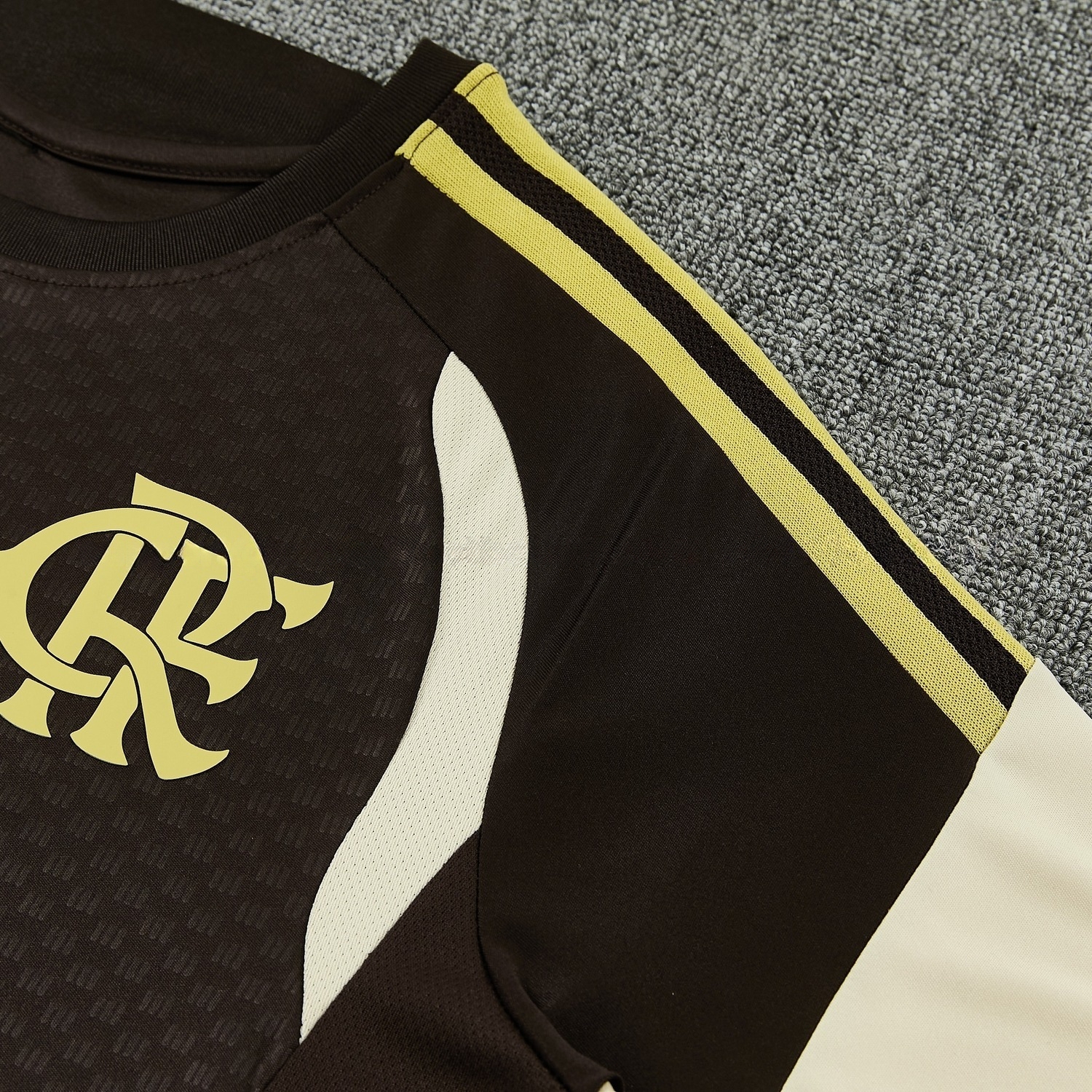 Flamengo 26-27 Short-Sleeve Training Set - Brown Top & Brown Shorts - UnitedFutballJersey