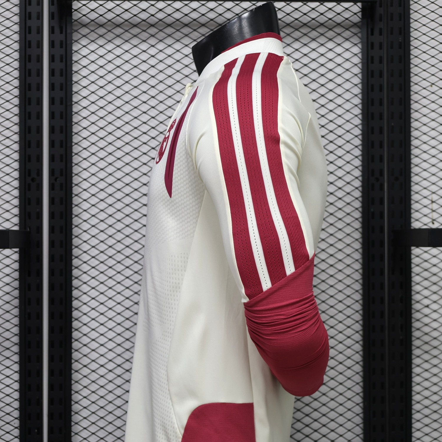 Real Madrid 26-27 Cream Red Long Sleeves Training Jersey - Player Version - UnitedFutballJersey