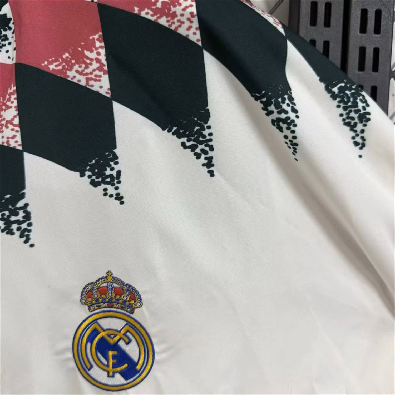 Real Madrid 26-27 Track Windbreaker Jacket - White - UnitedFutballJersey