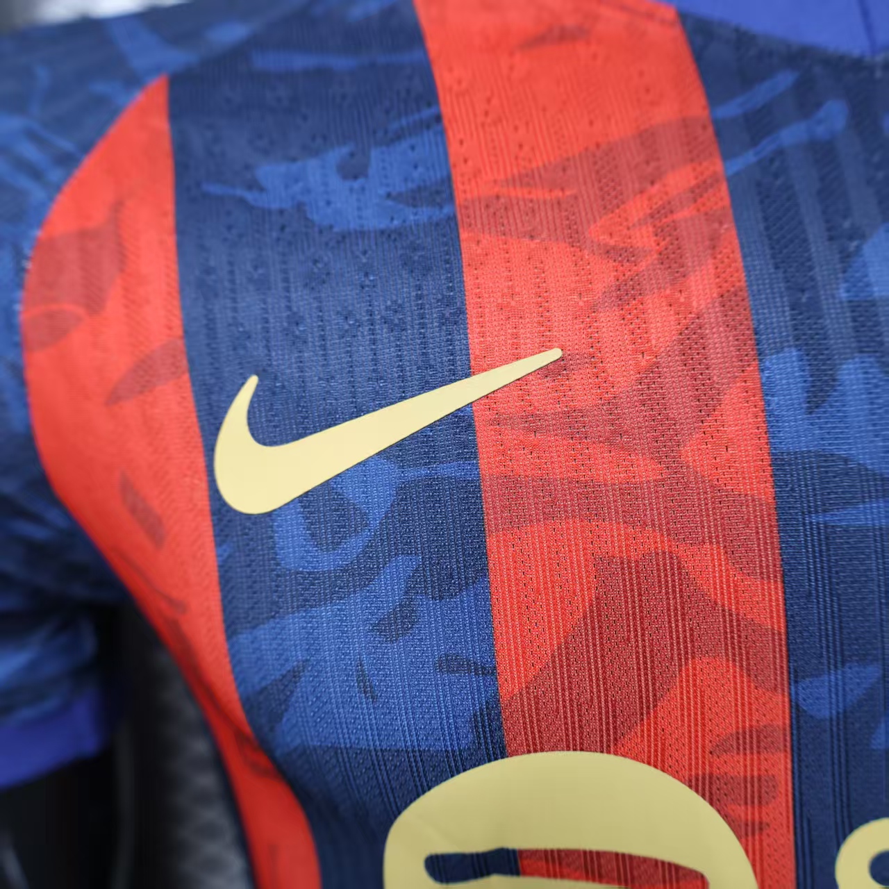 2025/2026 Barcelona Player Version Special Edition 19 Football Jersey 1:1 Thai quality