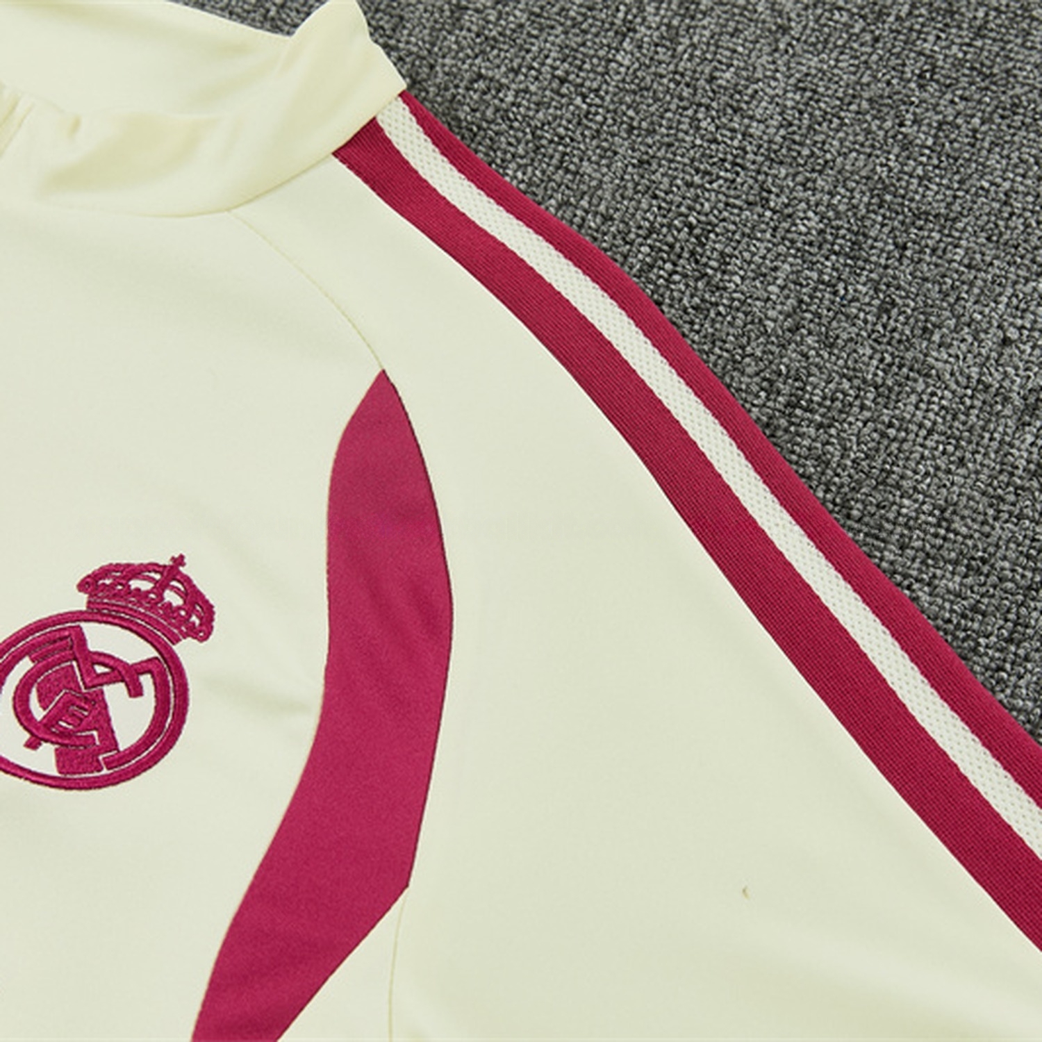 Real Madrid 26-27 Long Sleeve Training Set - Cream Top & Cream Pants - UnitedFutballJersey