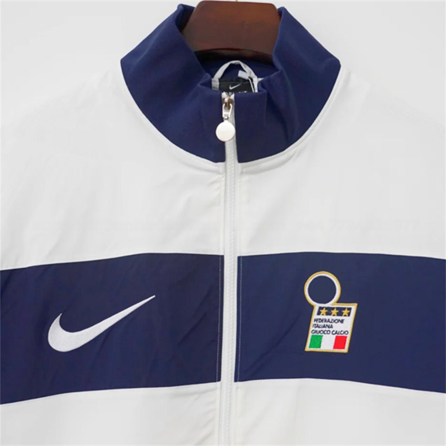 Retro Italy 1996 Windbreaker Jacket - White - UnitedFutballJersey