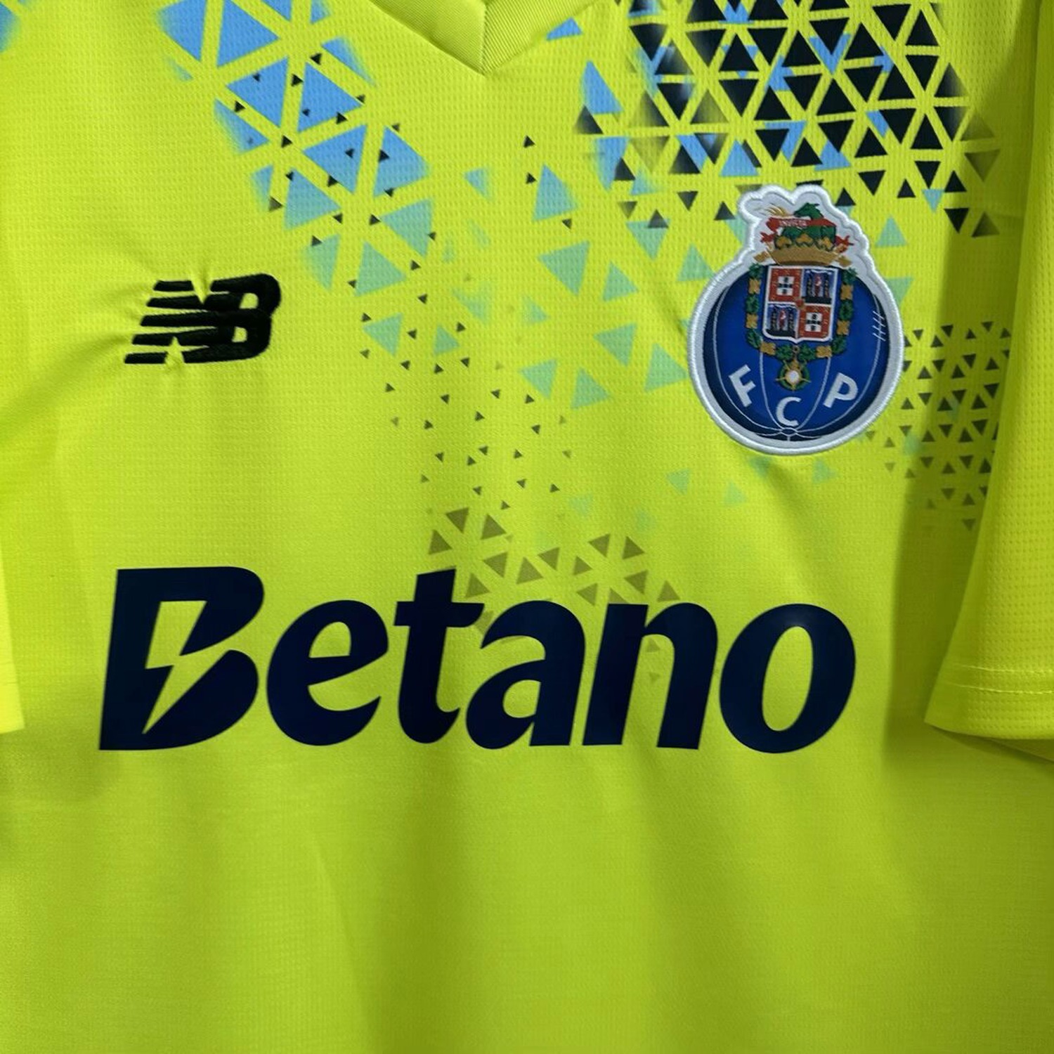 Porto 26-27 Neon Yellow Blue Goalkeeper Jersey - Fans Version - UnitedFutballJersey
