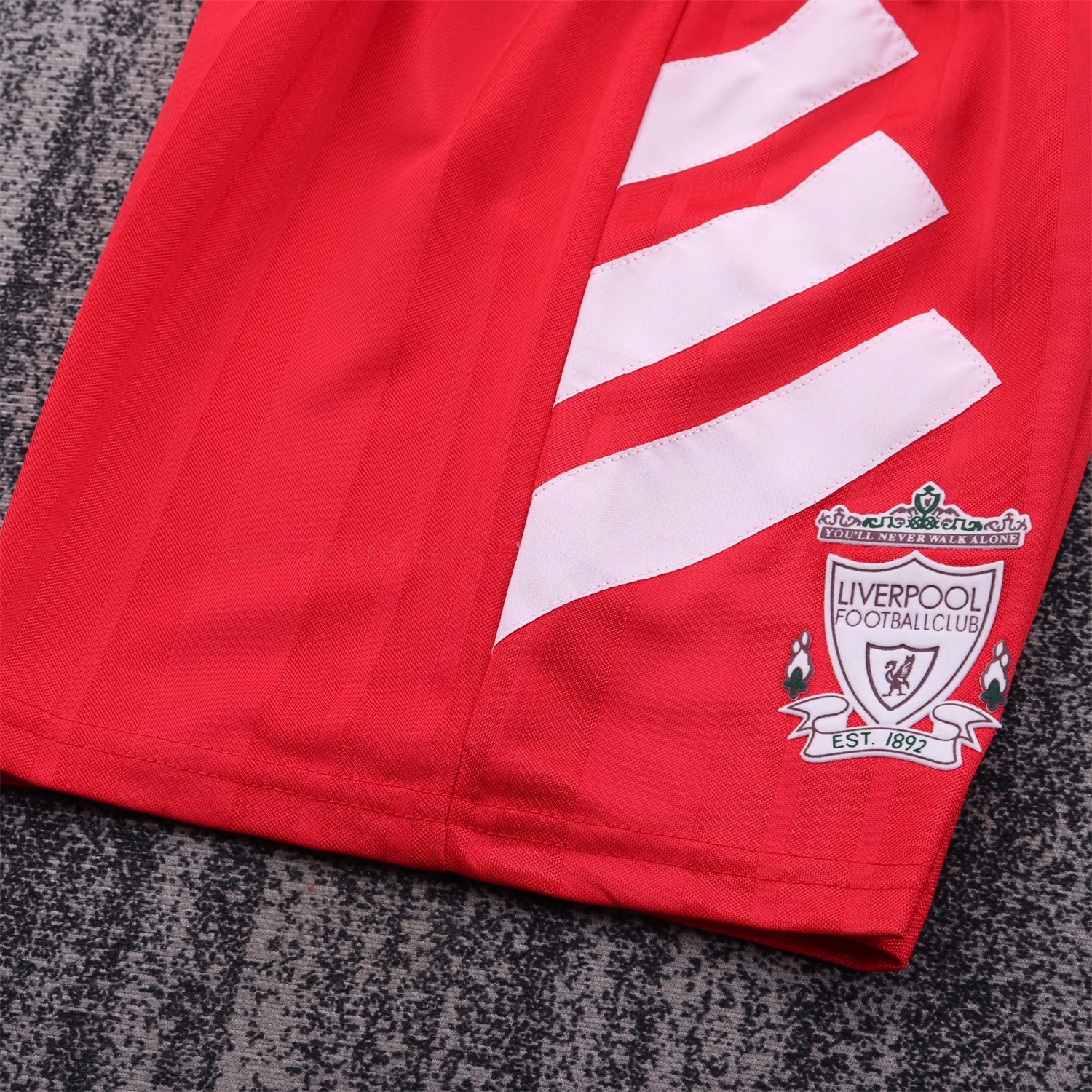 Retro Liver.pool 1993-95 Home Kids Kit - UnitedFutballJersey